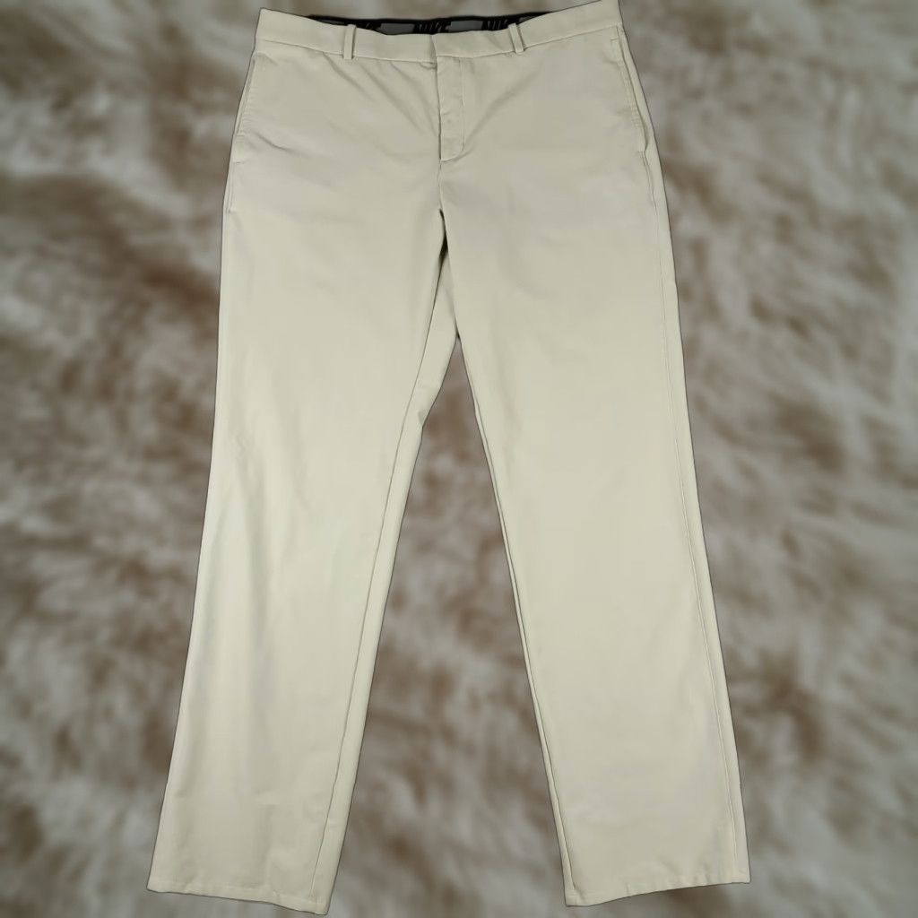Nike Nike Pants Mens Regular 38x34 Dri Fit Chino Flat Front Sports Trousers Beige KS2304 Womens? Size US 38 / EU 54 - 1 Thumbnail