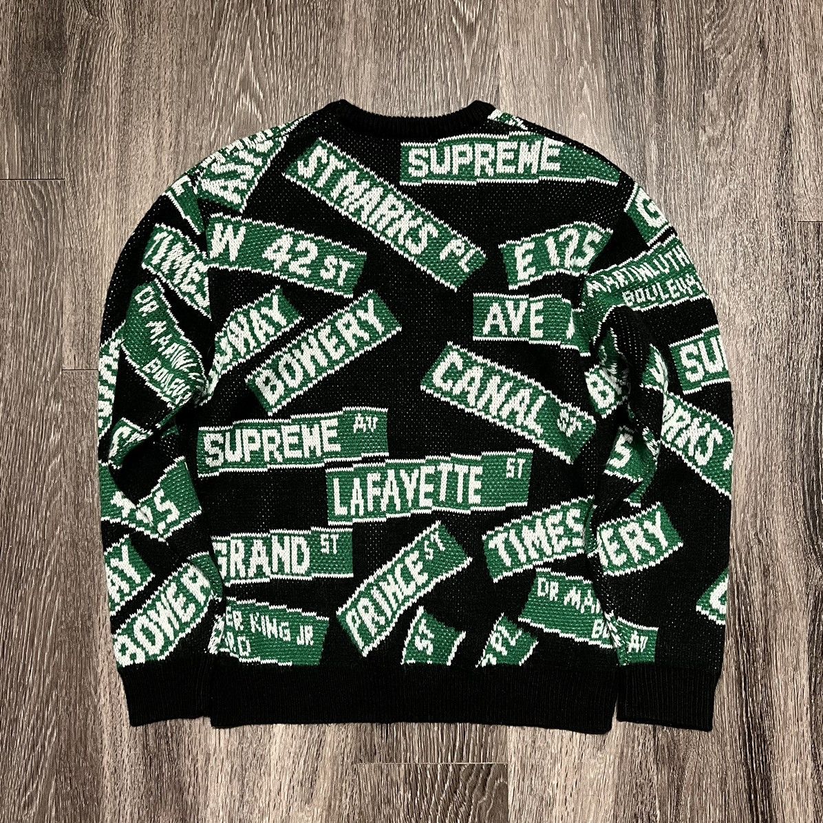 Supreme SUPREME Street Sign Sweater Size US S / EU 44-46 / 1 - 2 Thumbnail