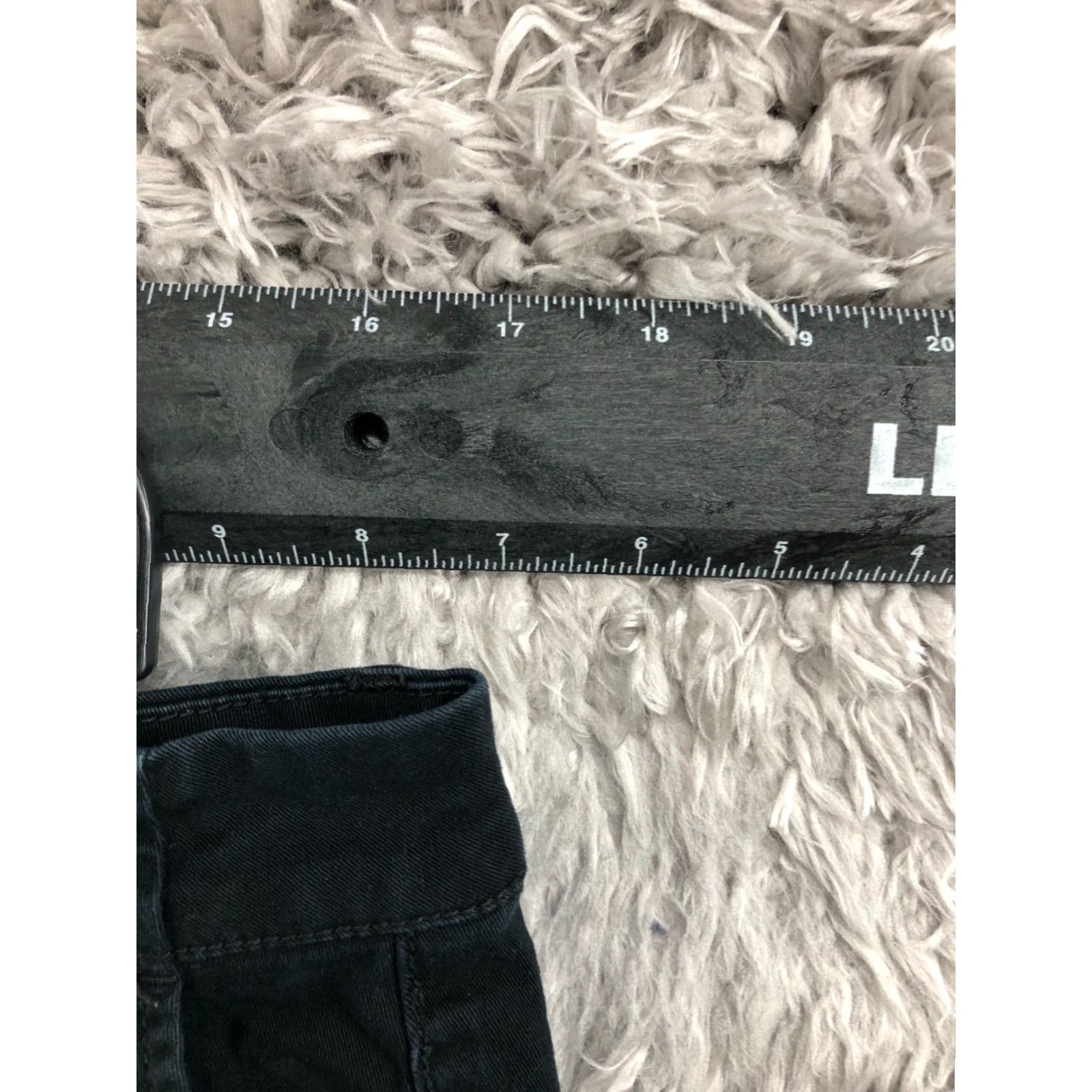 Apt. 9 Apt. 9 Bermuda Shorts Womens Size 12 Mid Rise Dark Wash Black Hook Eye Casual Beach Walking Reg/All Size 34" / US 12 / IT 48 - 2 Thumbnail