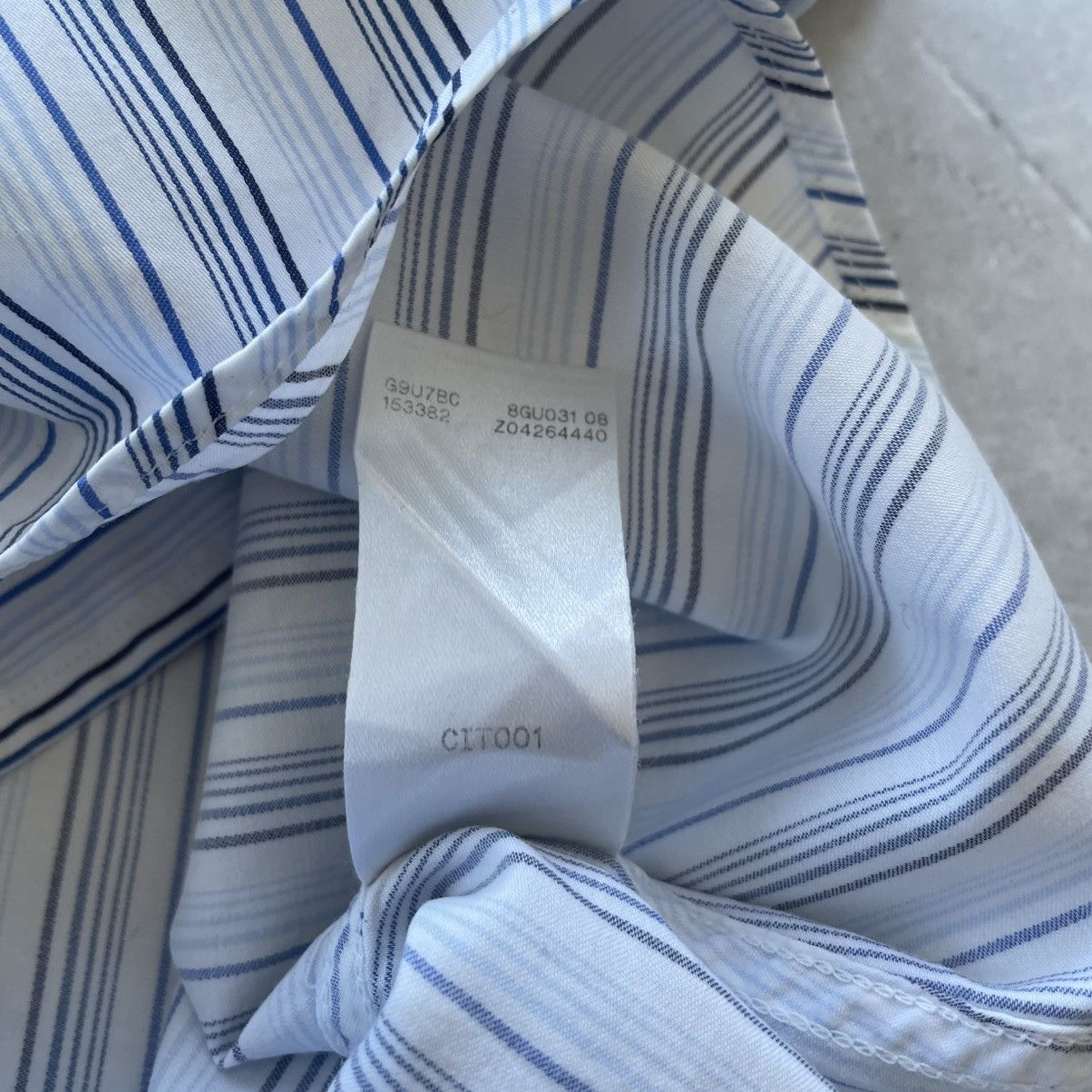 Designer × Gucci Vintage Gucci Men’s Shirt White With Blue Stripes Size L Size US L / EU 52-54 / 3 - 10 Thumbnail