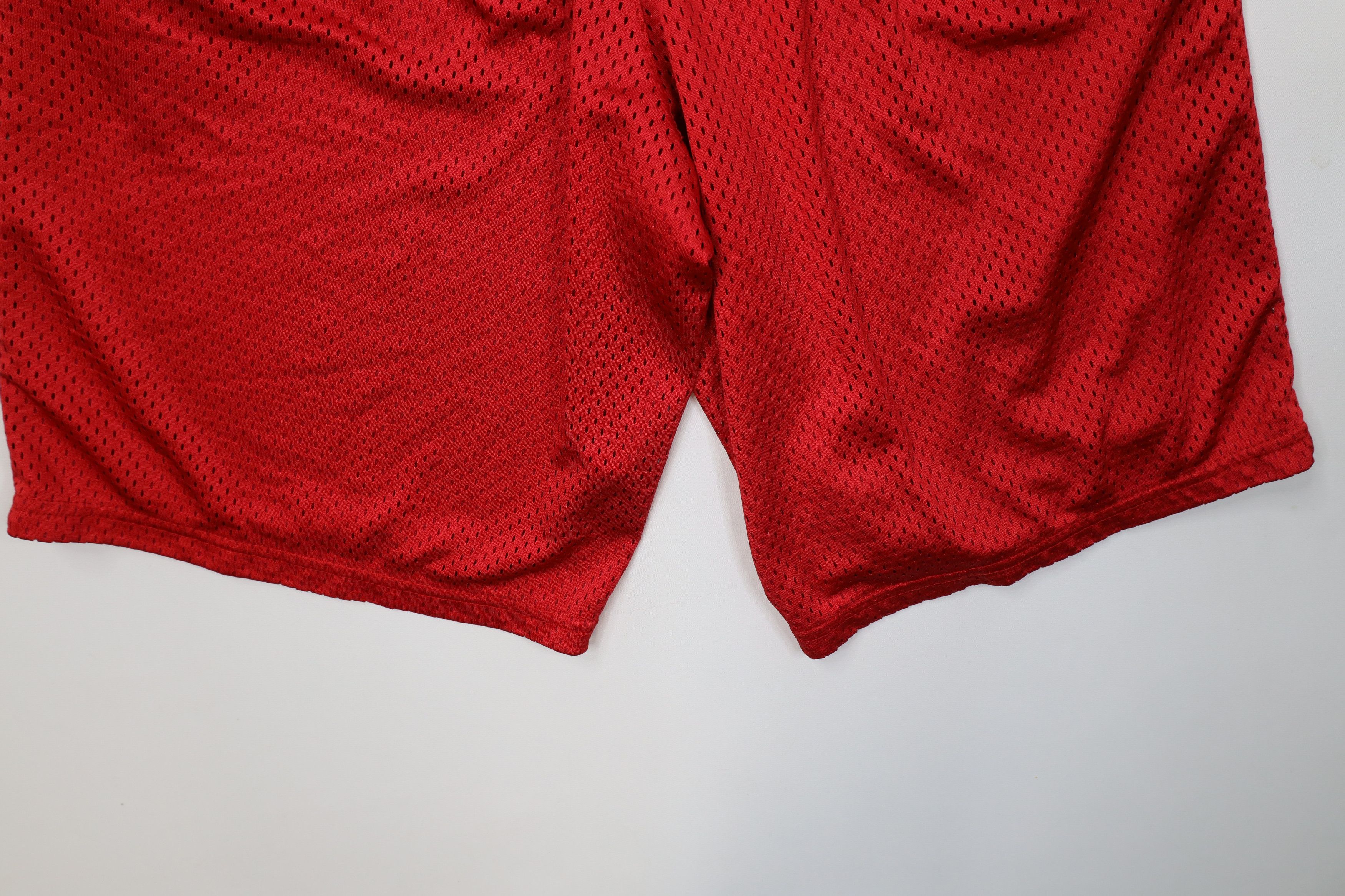 Vintage Vintage 90s Streetwear Above Knee Mesh Basketball Shorts Red Size US 32 / EU 48 - 11 Thumbnail