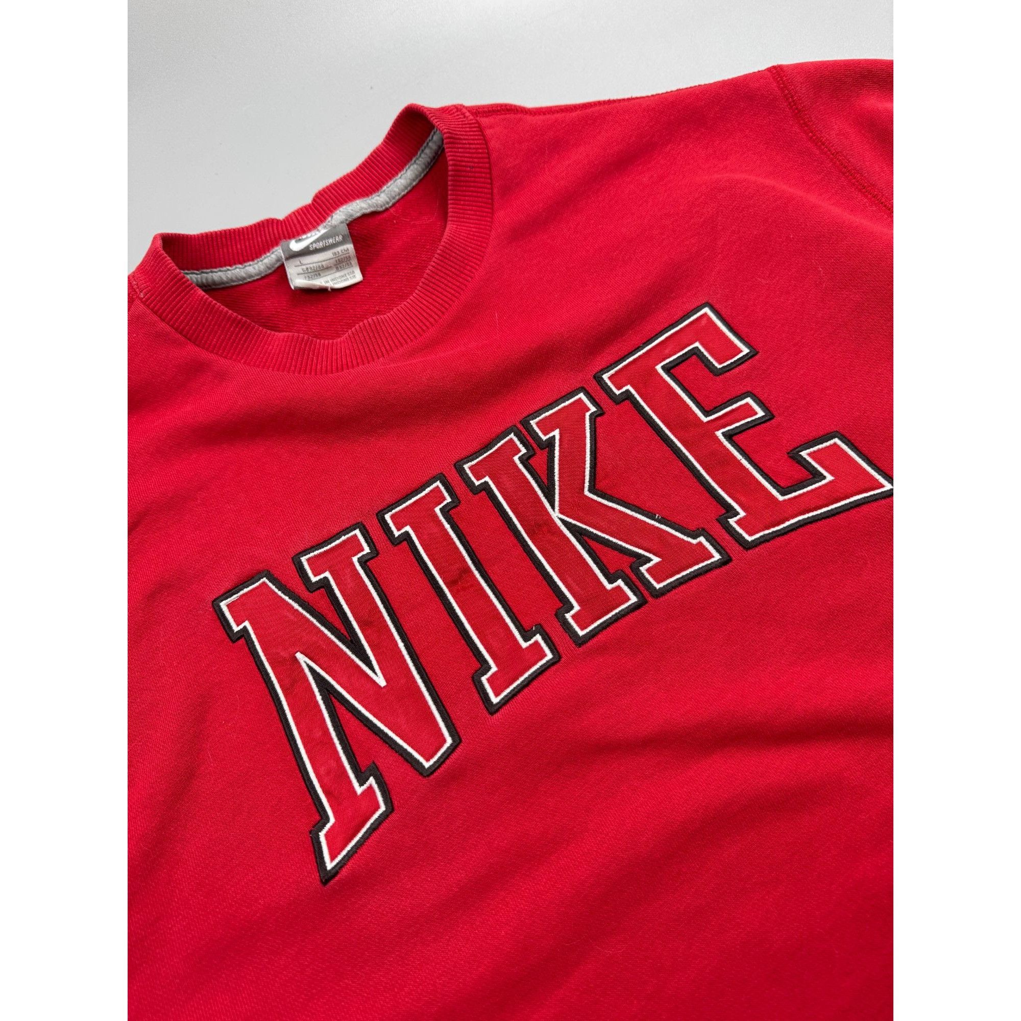 Nike Vintage 00’s Nike Sportswear Crewneck Red Sweatshirt (YG018) Size US L / EU 52-54 / 3 - 4 Thumbnail