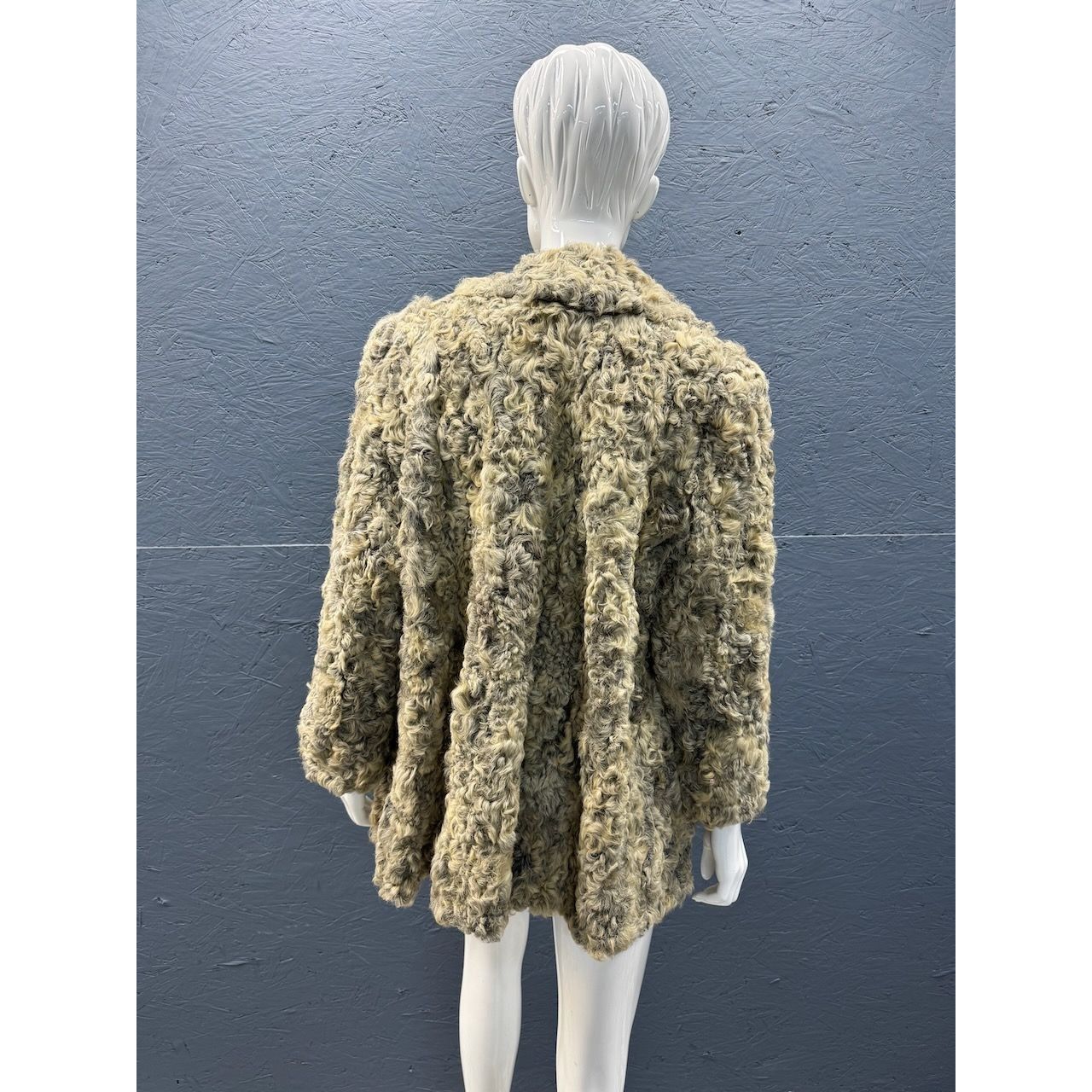 Vintage Vintage Hall Furriers Persian Lamb Fur Coat Size S / US 4 / IT 40 - 4 Thumbnail