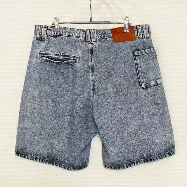 Moschino Moschino Denim Ripped Shorts. Size US 34 / EU 50 - 2 Thumbnail