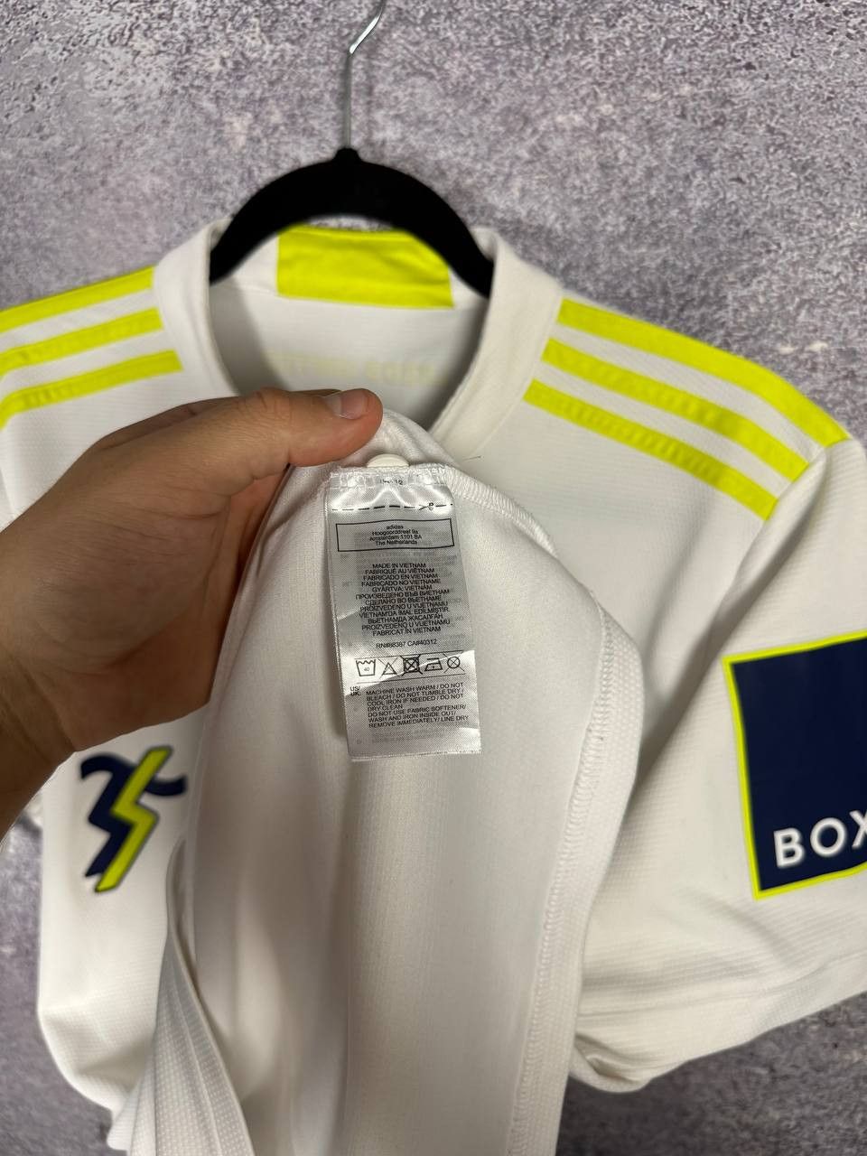 Adidas × Vintage Vintage Leeds United 2021/22 Adidas Soccer Jersey Size US M / EU 48-50 / 2 - 11 Thumbnail