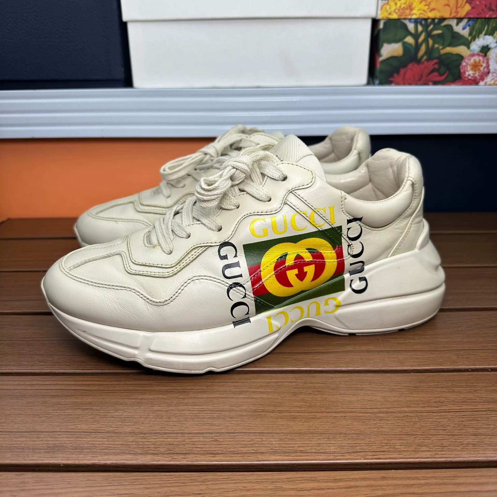 Gucci Gucci Printed Lowtop Sneakers 7 Men Size US 7 / EU 40 - 1 Thumbnail