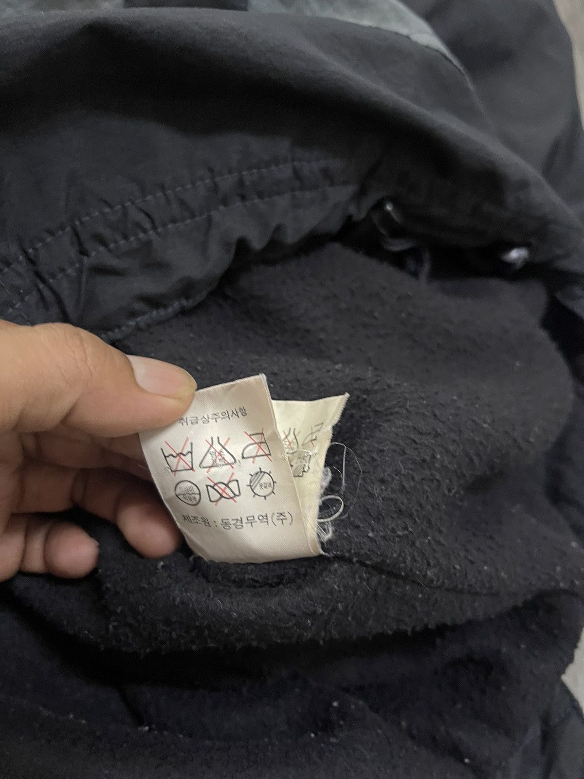 Japanese Brand 90s Snow Screw Glamorous Black Grey Half Zipper Pullover Size US L / EU 52-54 / 3 - 15 Thumbnail