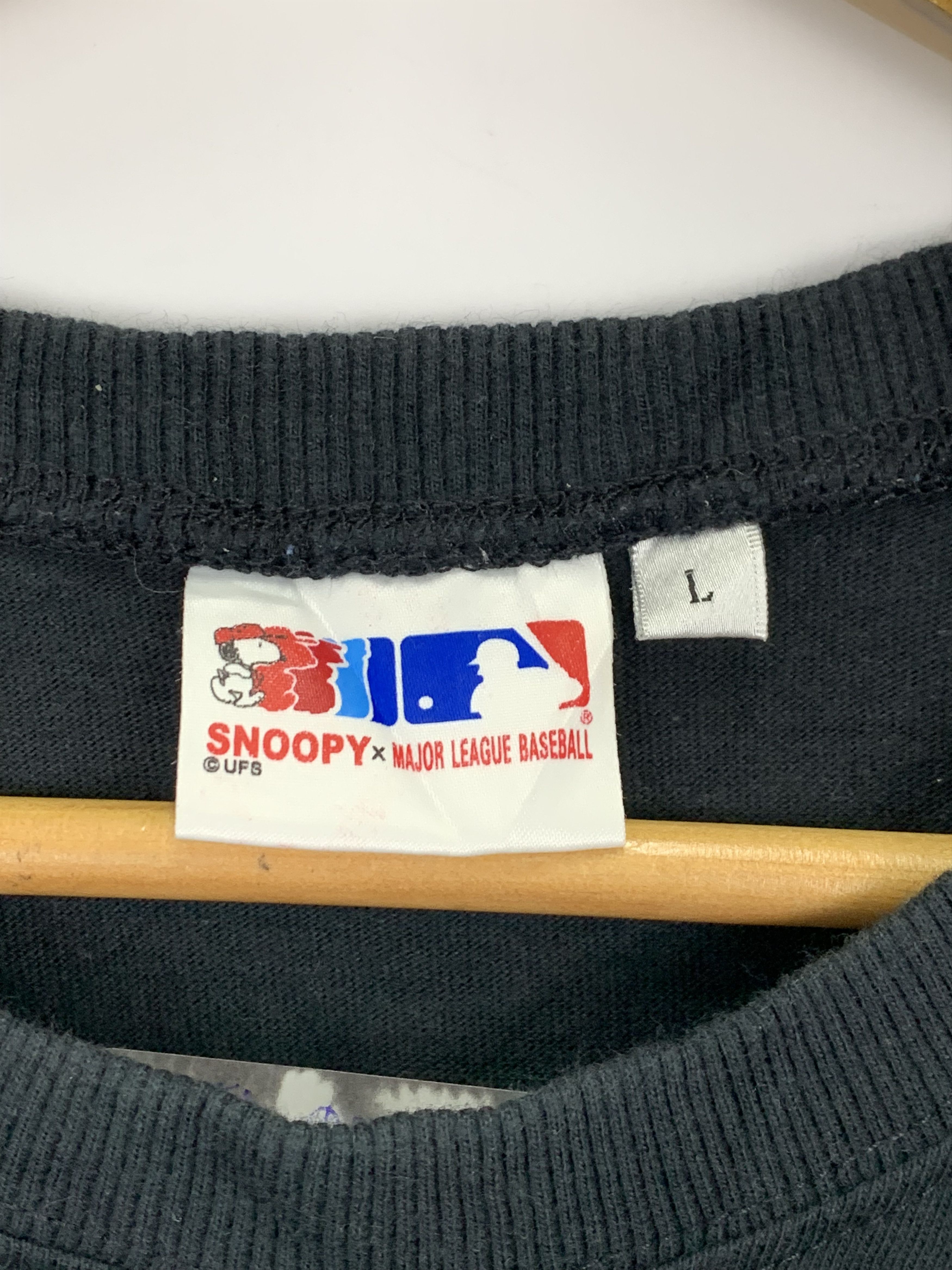 MLB Vintage New York Yankees MLB Snoopy T Shirt TA0207 Size US L / EU 52-54 / 3 - 5 Thumbnail