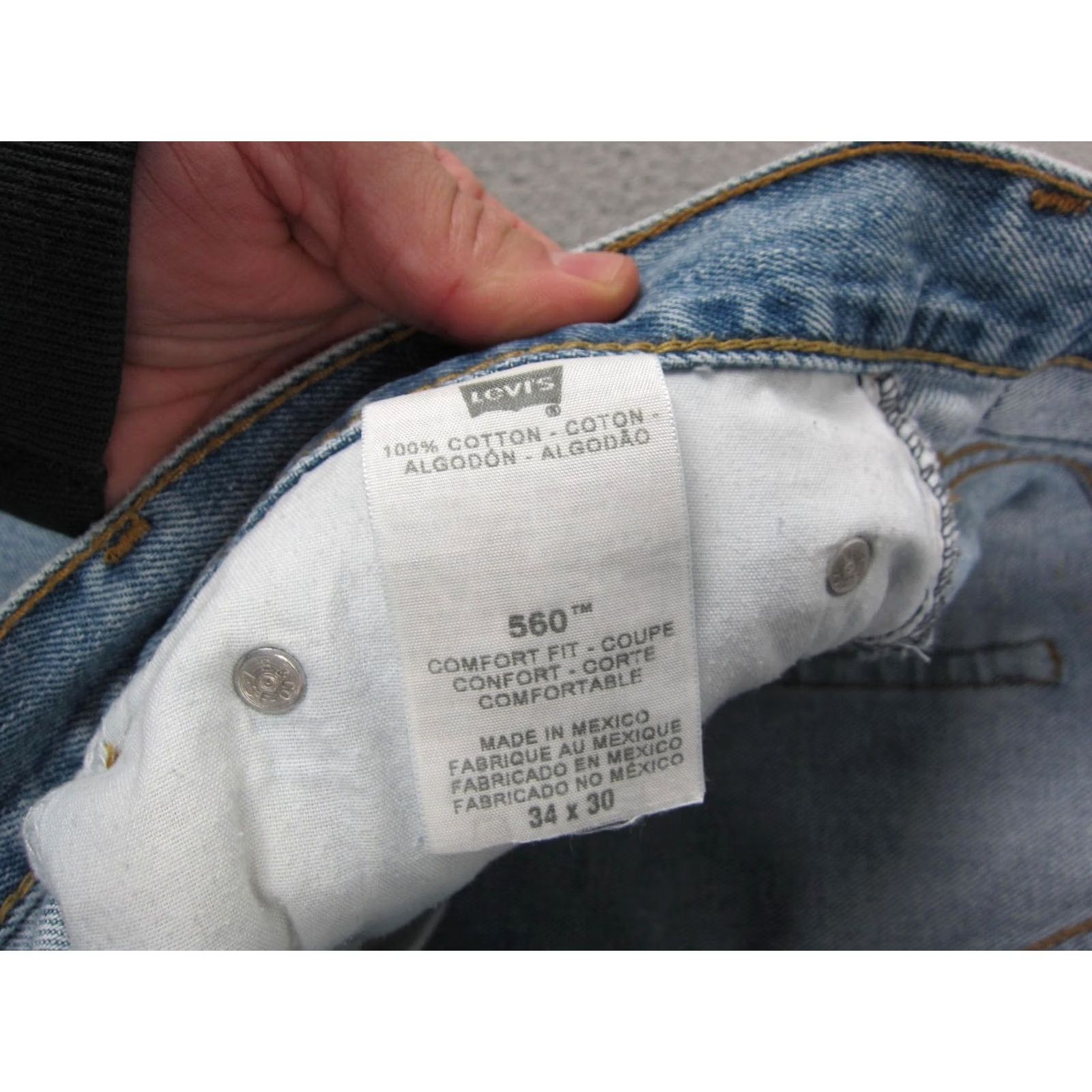 Levi's VINTAGE Levi's Jeans Mens Blue 560 Comfort Fit Straight Denim Y2K W34 L30 Size US 30 / EU 46 - 5 Thumbnail