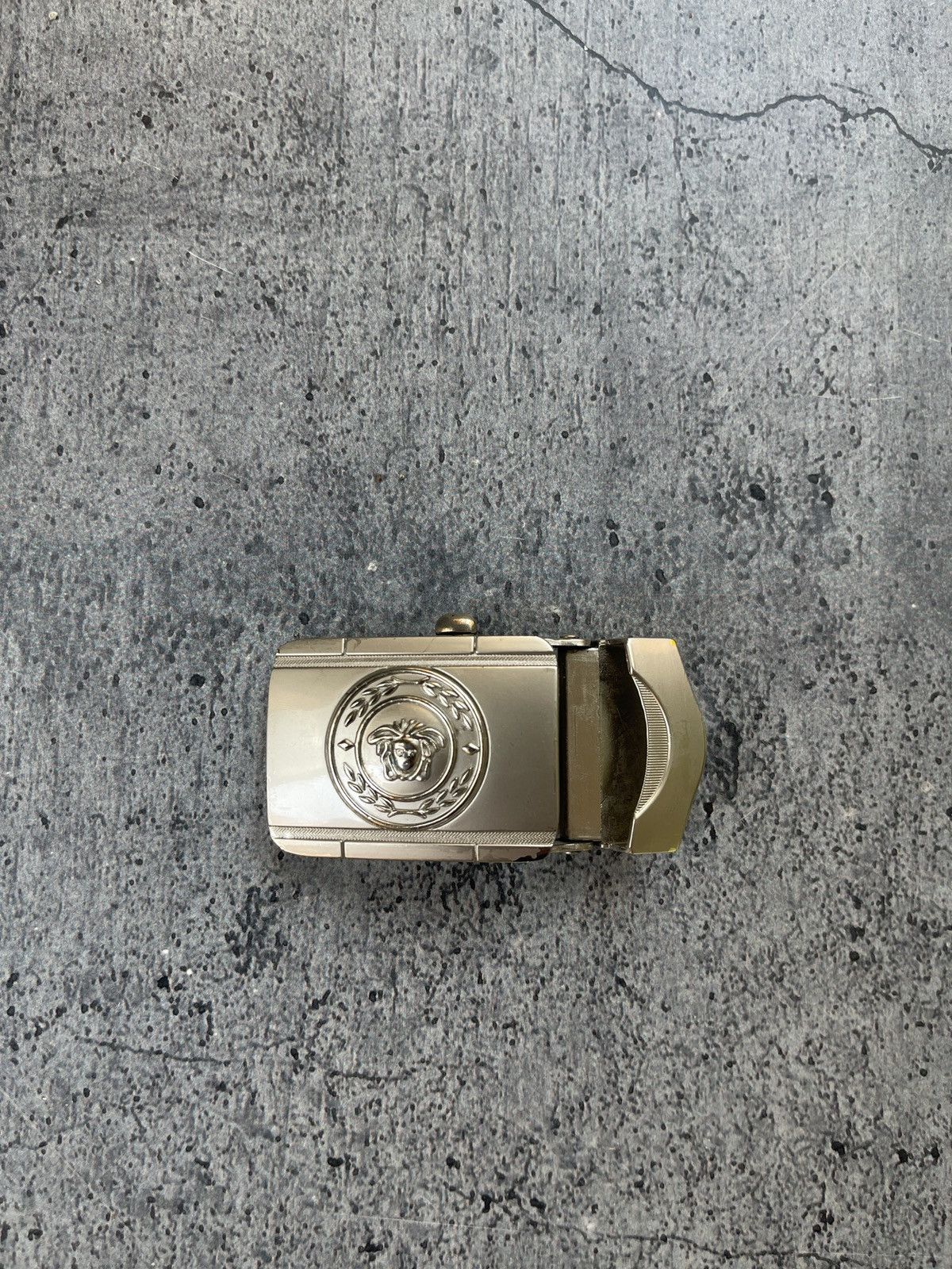 Versace vintage Versace belt buckle rare Size ONE SIZE - 2 Thumbnail