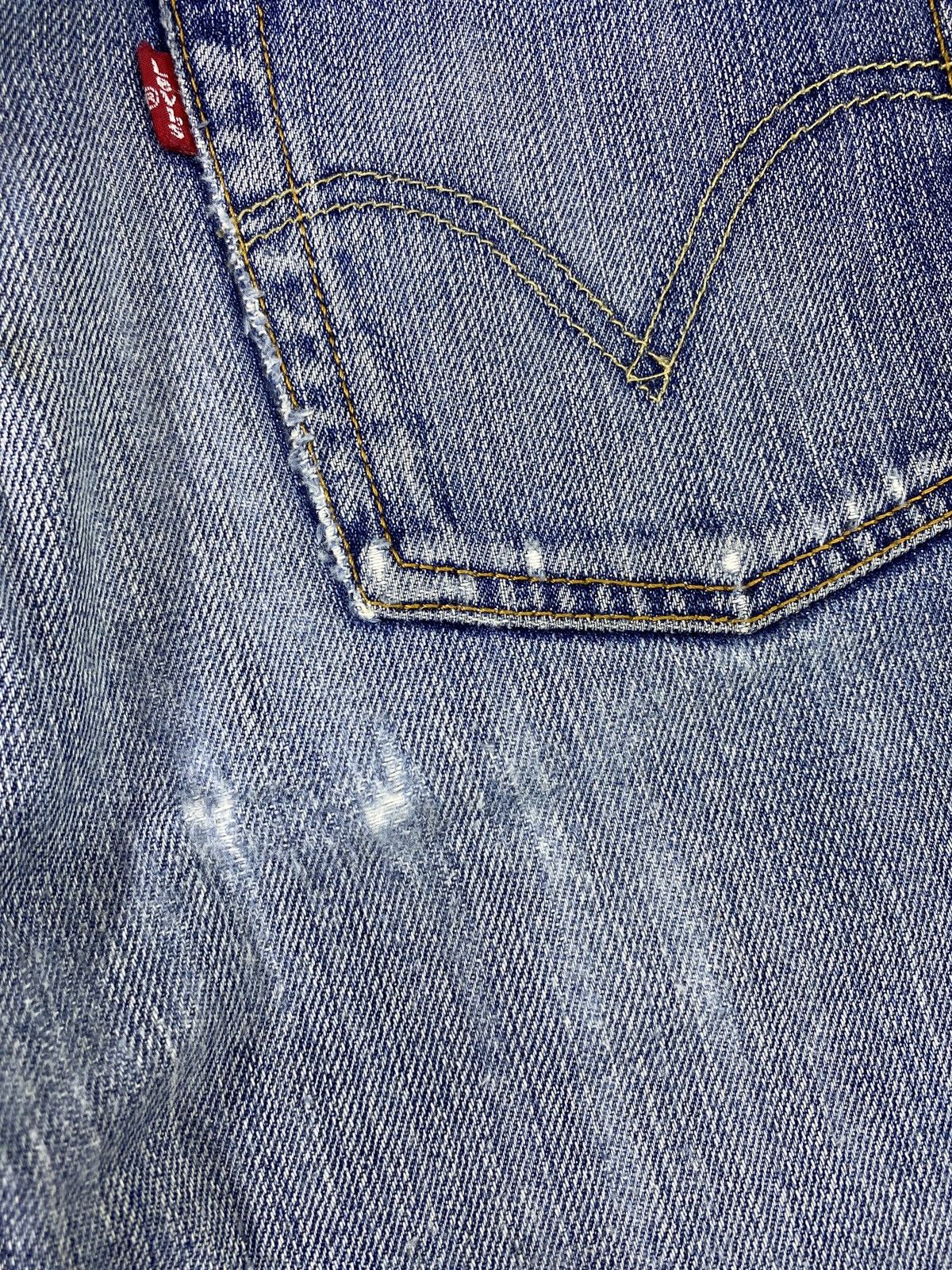 Jean × Levi's × Vintage Vintage Levis 501 Blue Wash Jeans - J966 Size US 29 - 11 Thumbnail