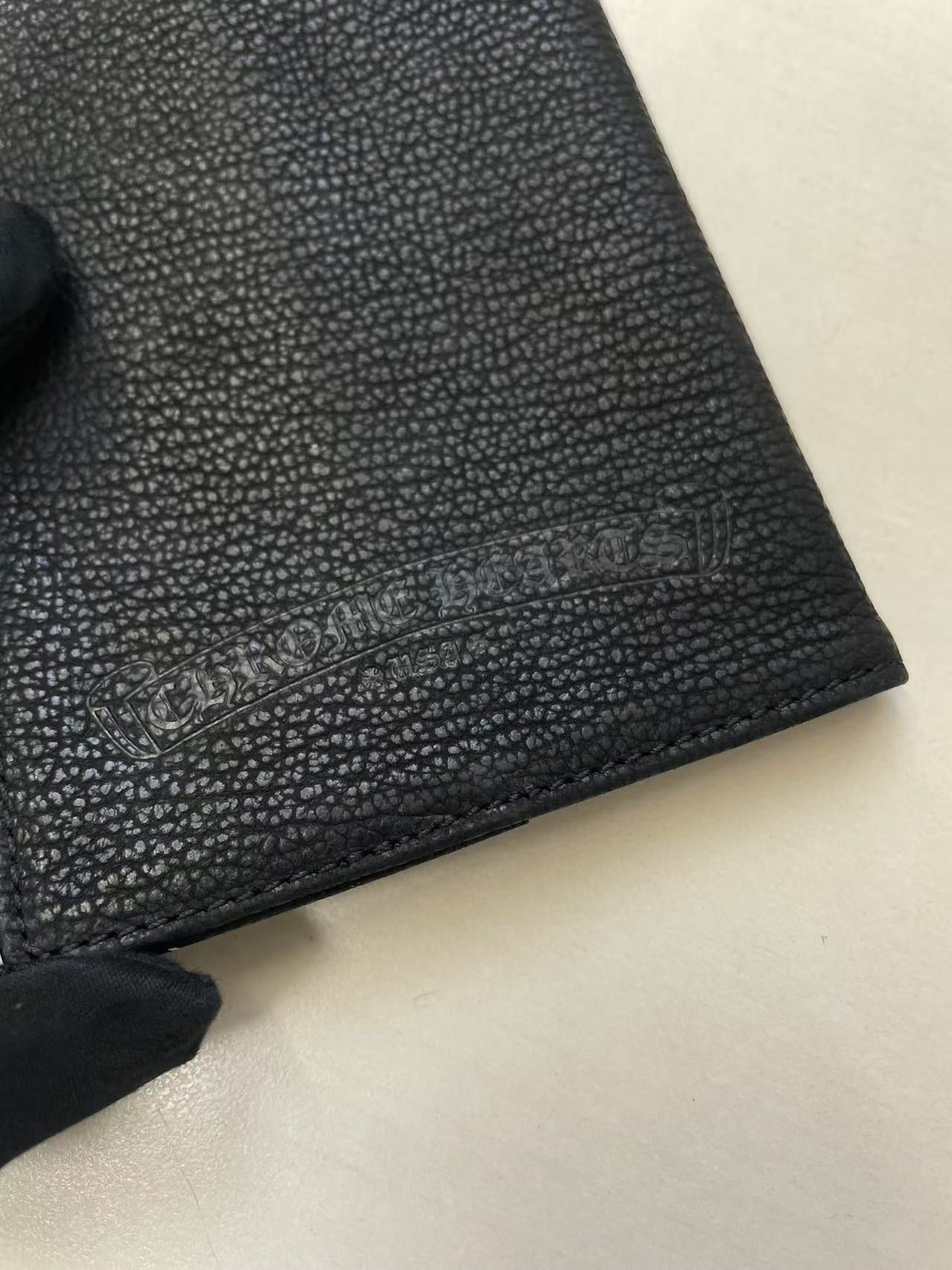 Chrome Hearts Chrome Hearts Black Leather Cross Passport Holder Size ONE SIZE - 6 Thumbnail