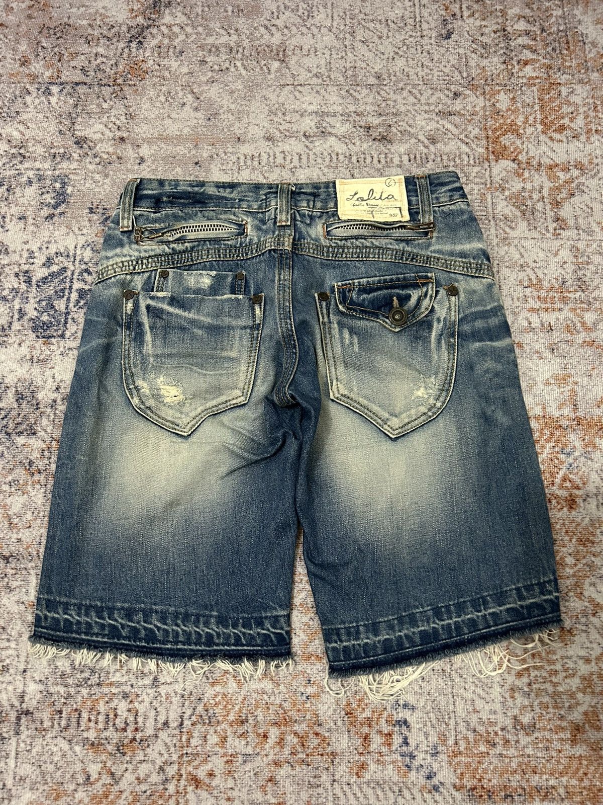 If Six Was Nine Lolita Distressed Doublle Pocket back Short Jeans Size US 33 - 7 Thumbnail