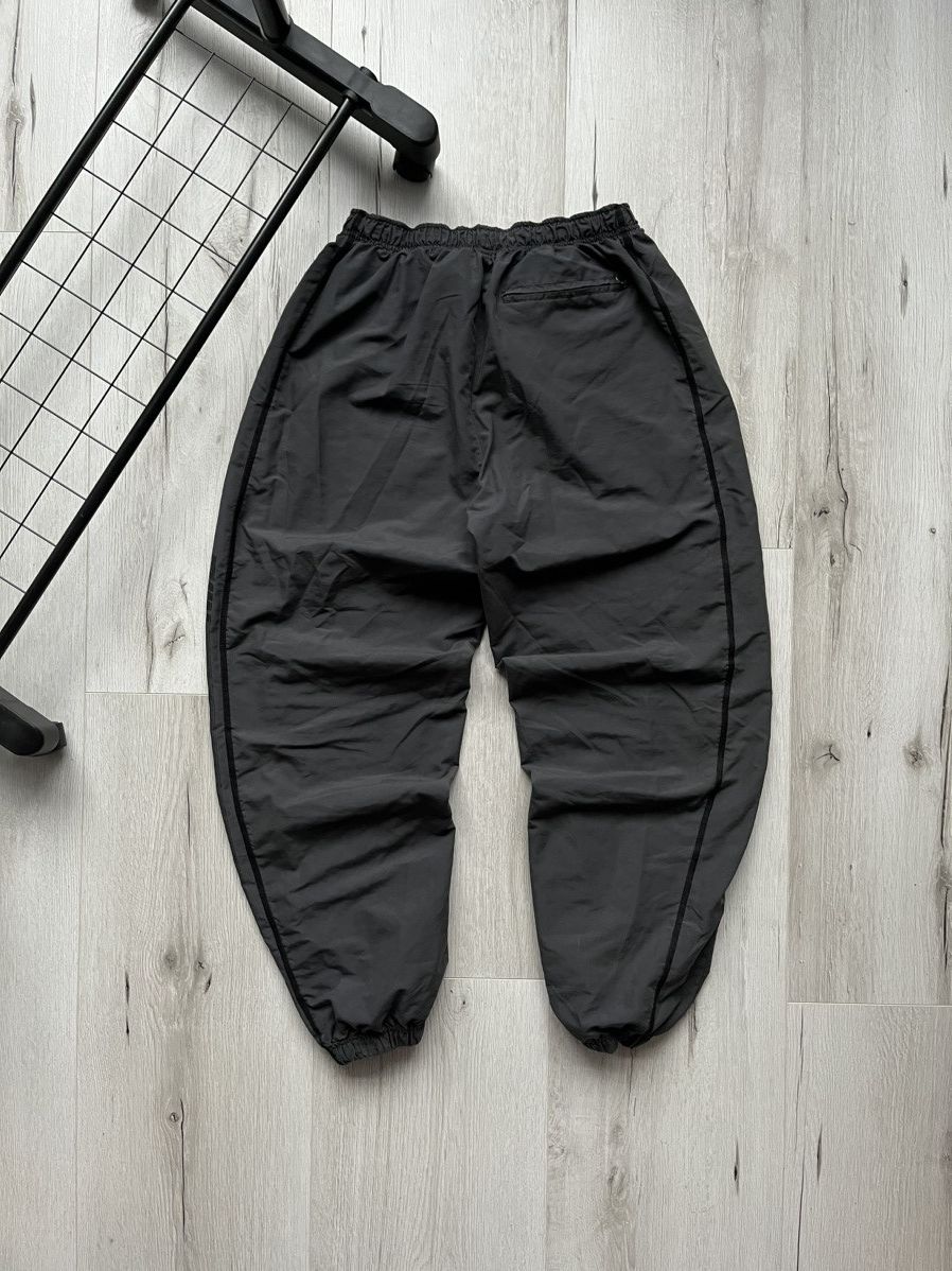 Nike × Vintage Nike 00s Vintage Black Swoosh Wide Drill Nylon Y2K Pants Size US 34 / EU 50 - 5 Thumbnail