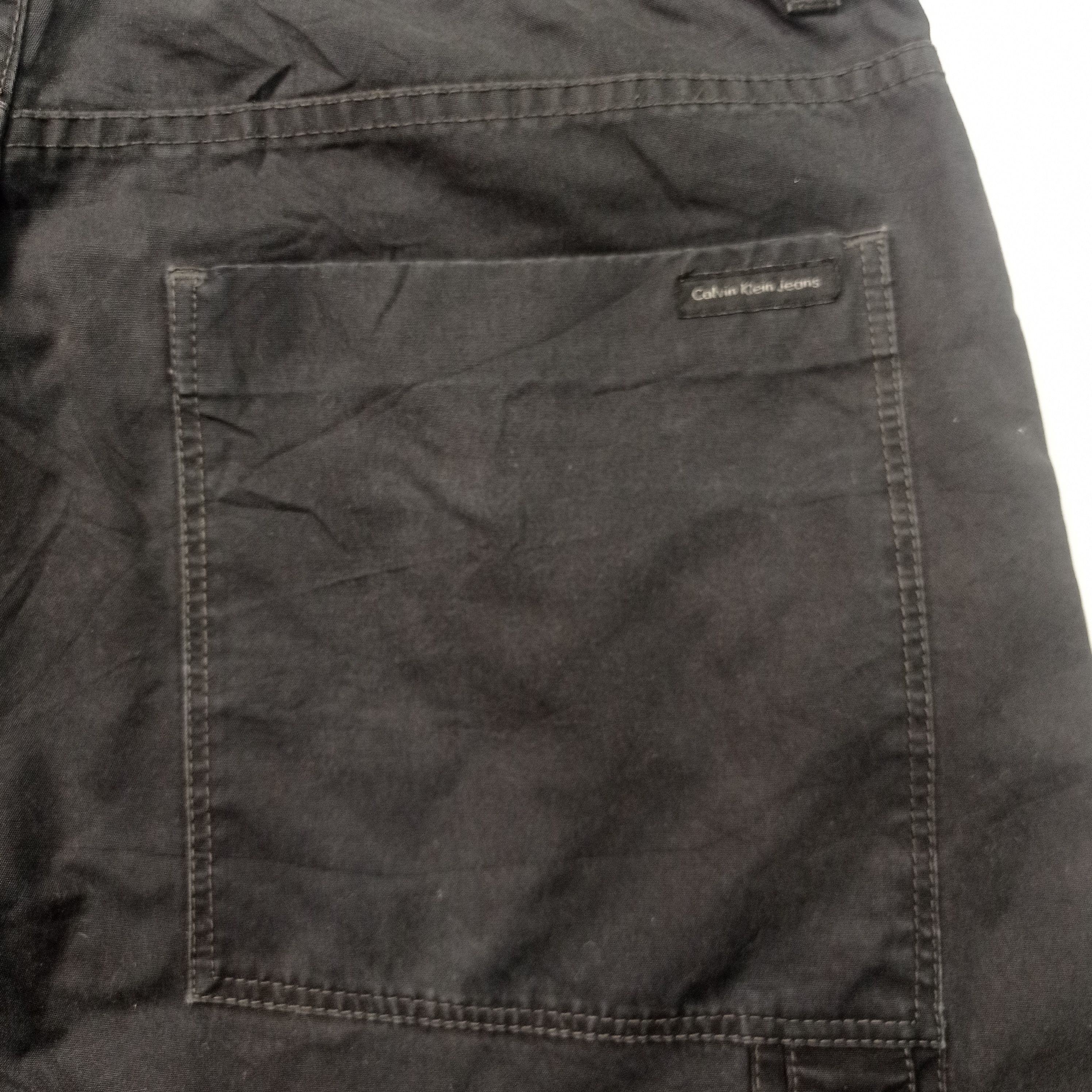 Calvin Klein Calvin Klein Super Black Casual Pants Size US 30 / EU 46 - 11 Thumbnail