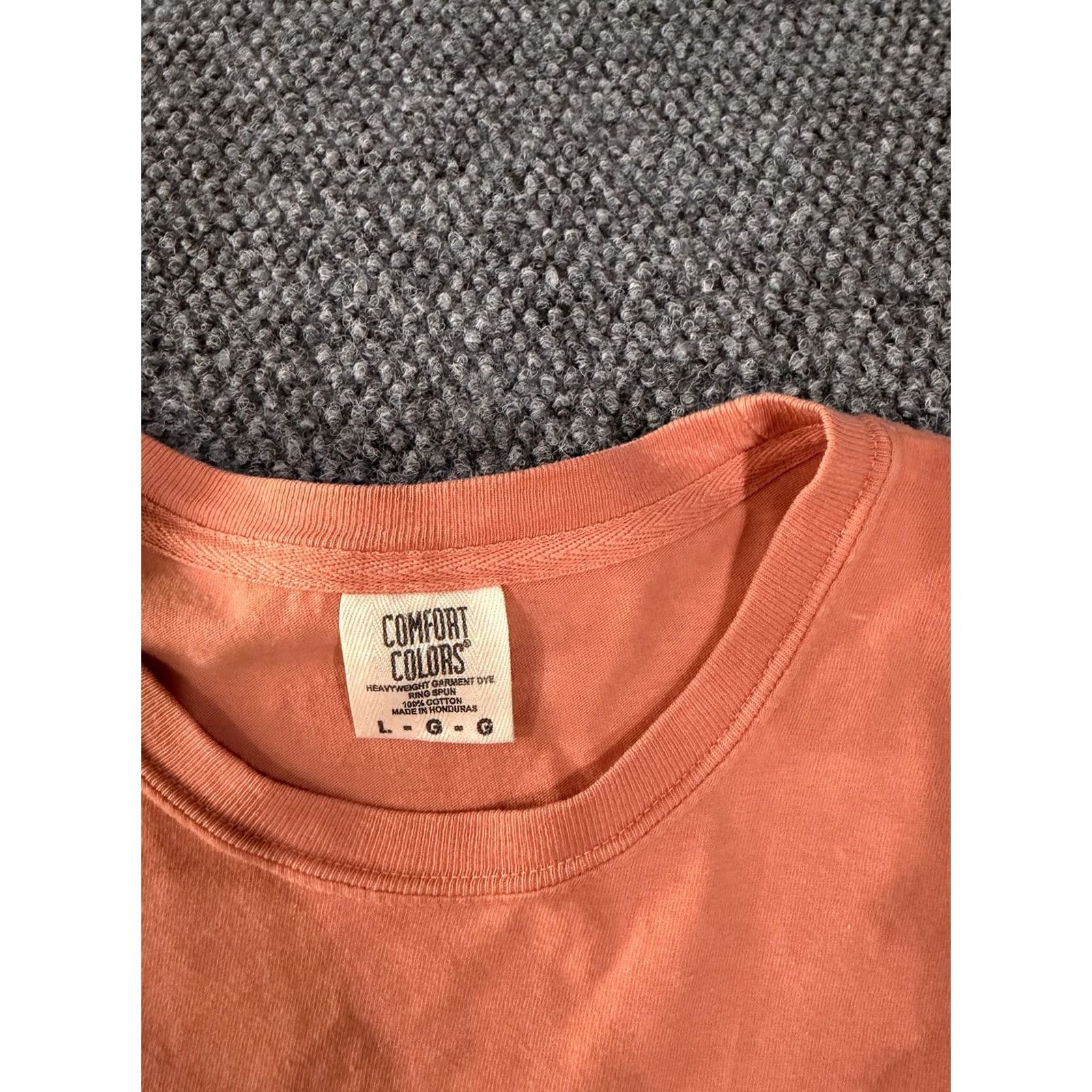 Comfort Colors Comfort Colors Shirt Mens L Orange Glitter Monogram Pocket Tee T-Shirt Size US L / EU 52-54 / 3 - 4 Thumbnail