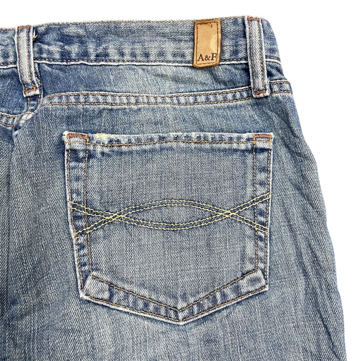 Abercrombie & Fitch Y2k flare abercrombie & fitch Punk Distressed Jeans Size 29" - 18 Thumbnail