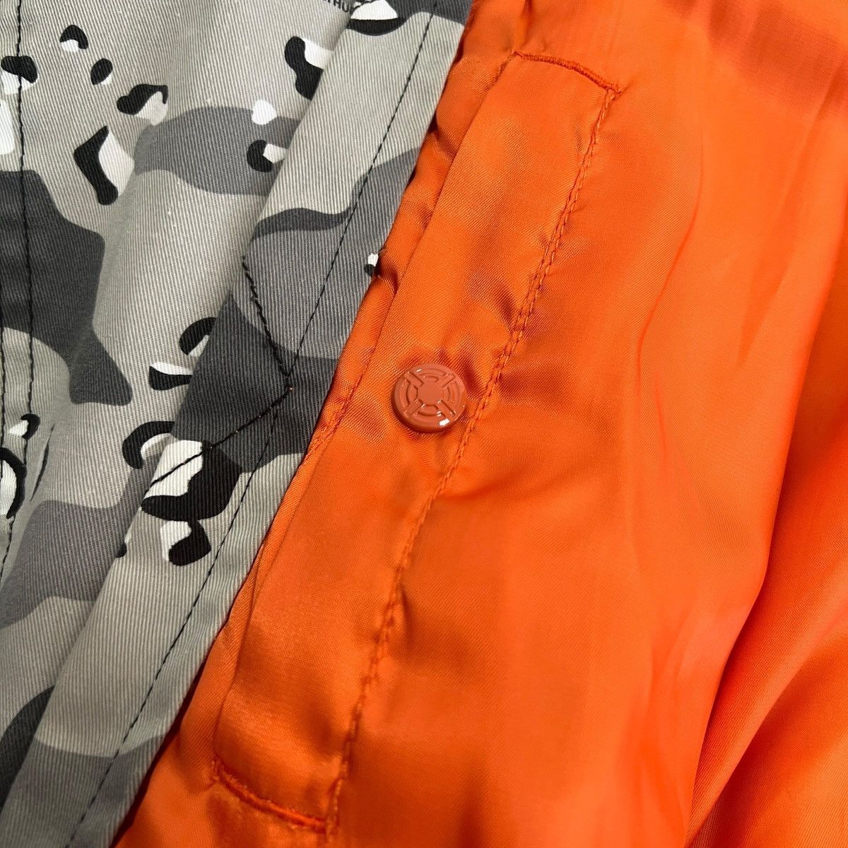 Number (N)ine ARTHUR HOPE DEL MOON × FOSTEX White Camo MA-1 Bomber Jacket Size US XL / EU 56 / 4 - 6 Thumbnail