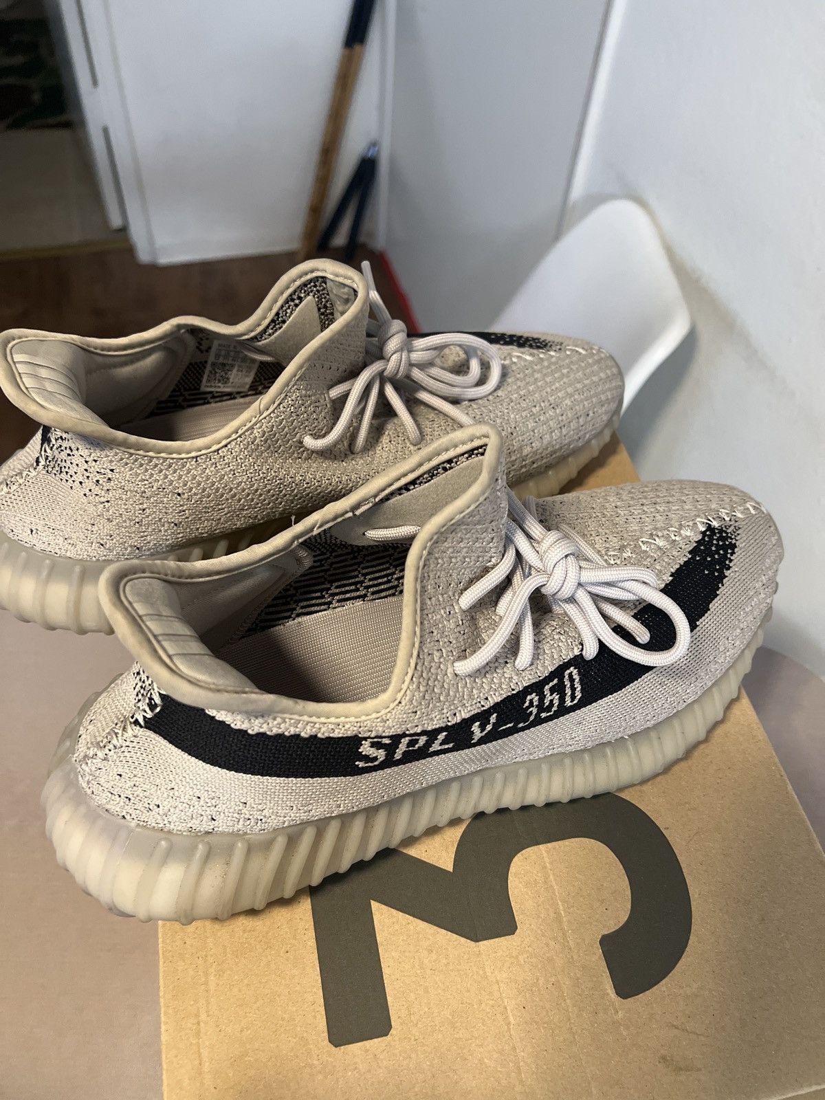 Yeezy Yeezy 350 Slate Size US 12 / EU 45 - 9 Thumbnail