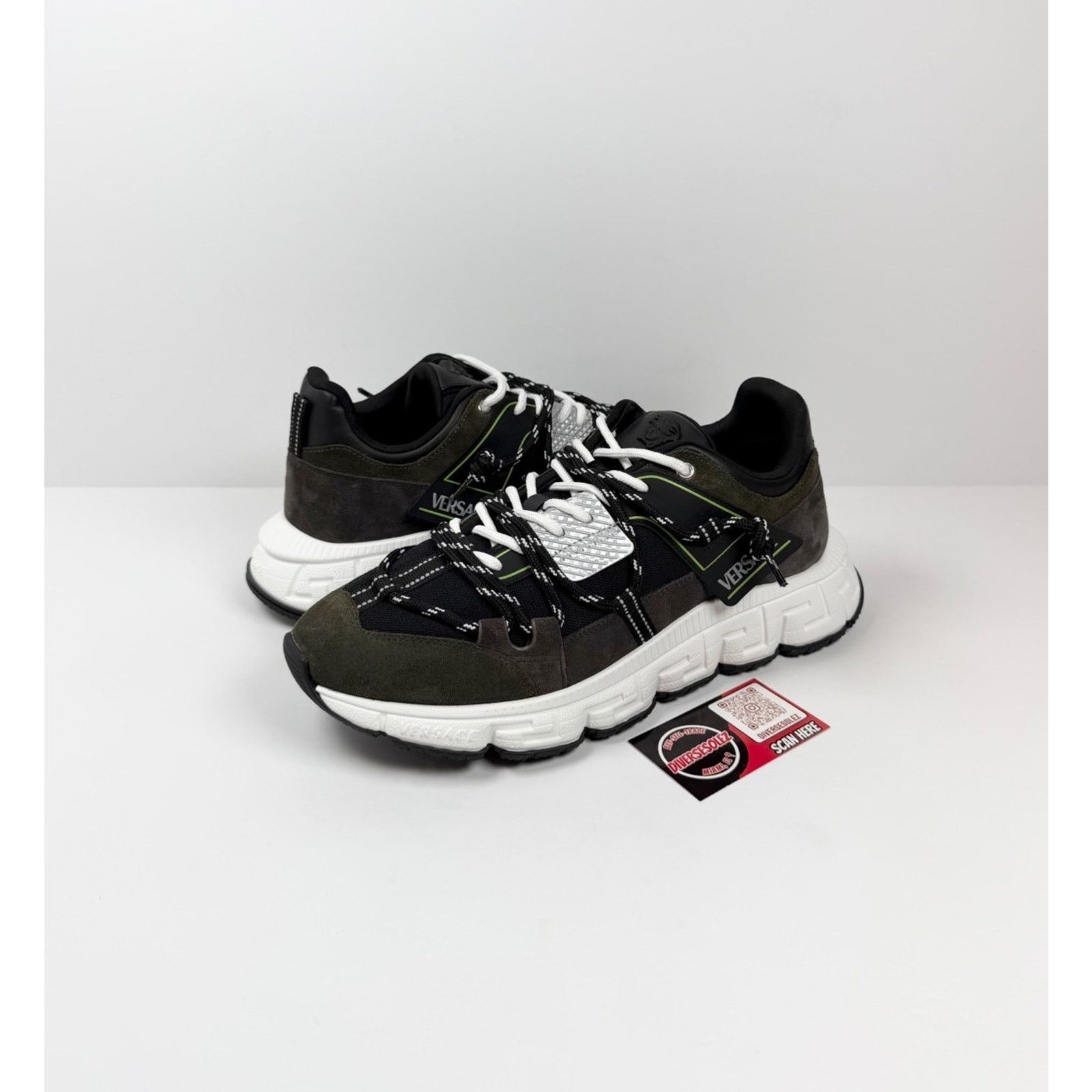 Versace Size 46EU/13US - Versace Trigreca Olive Green NEW! Size US 13 / EU 46 - 1 Thumbnail