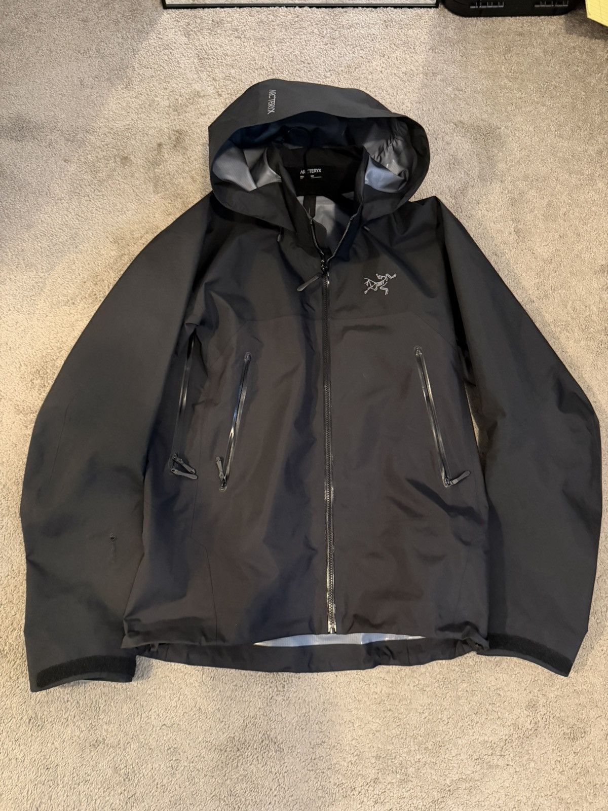 Arc'teryx Arc’teryx Beta AR Size US M / EU 48-50 / 2 - 1 Thumbnail