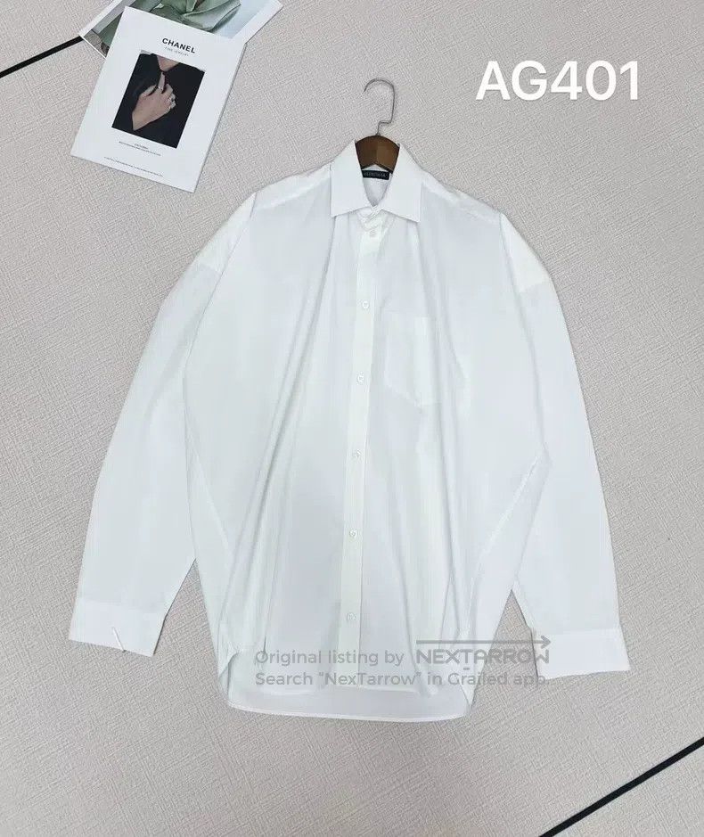 Balenciaga Balenciaga Back Logo Long Sleeve White Shirt Size XS / US 0-2 / IT 36-38 - 1 Thumbnail