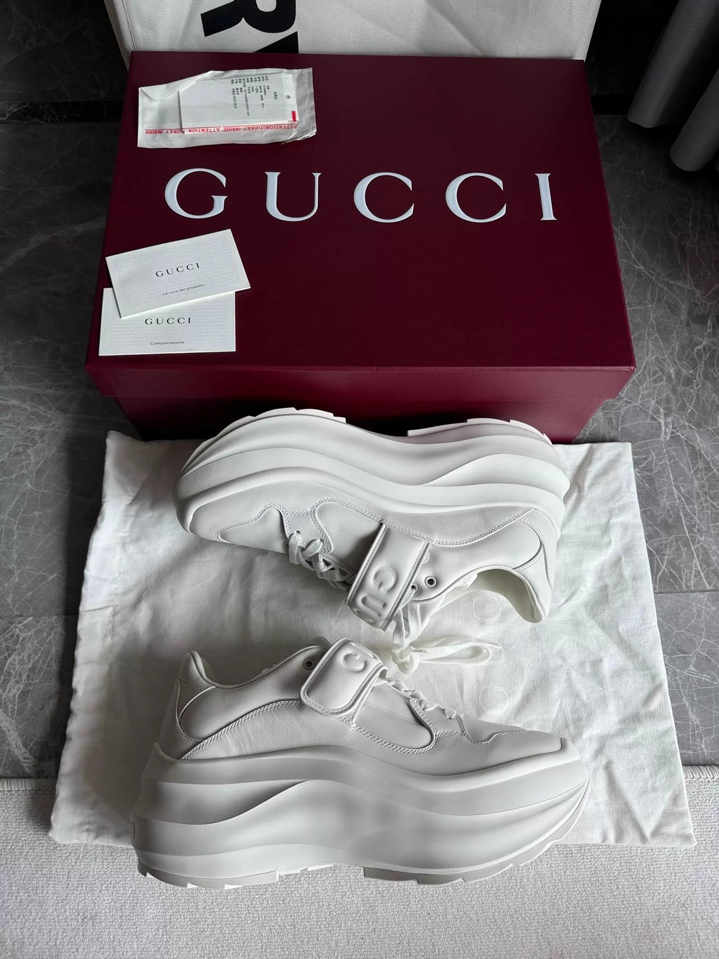 Gucci Gucci White Platform Velcro Dad Shoe 39 Size US 8.5 / IT 38.5 - 6 Thumbnail