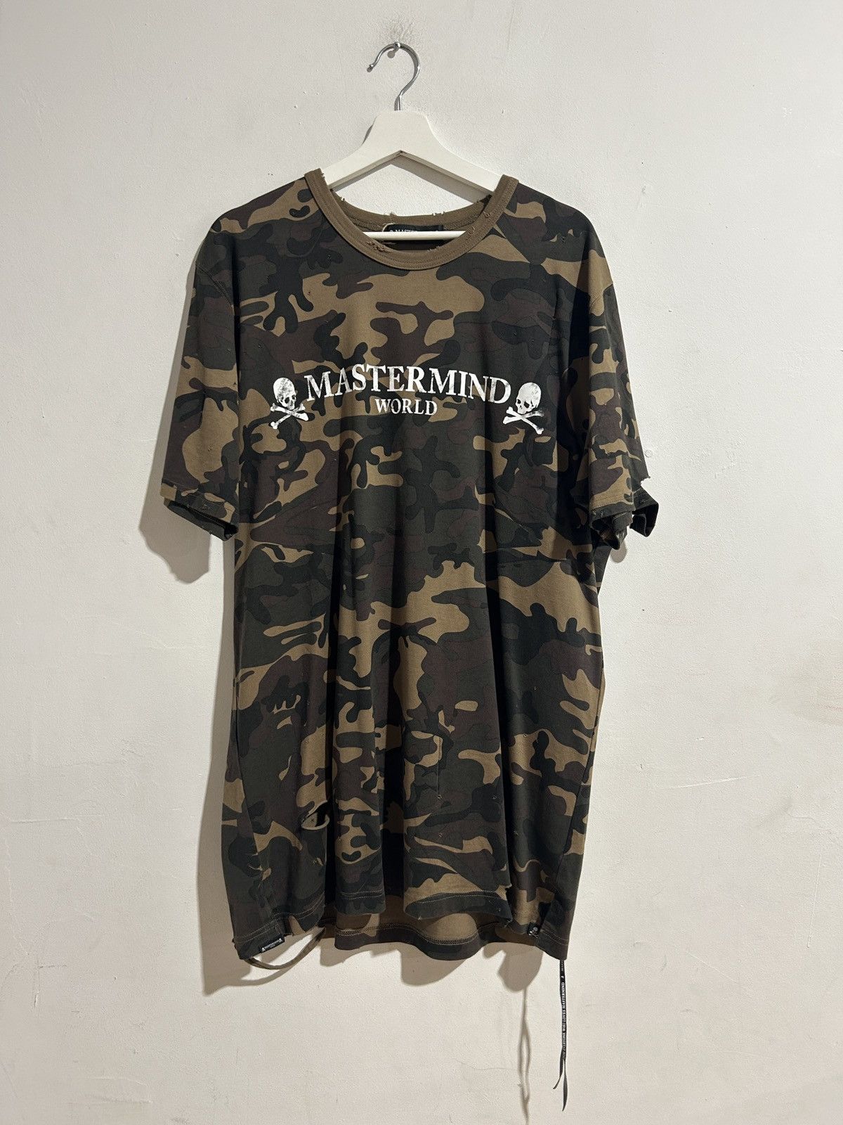 Other MASTERMIND THRASHED CAMO TEE SIZE EXTRA LARGE Size US XL / EU 56 / 4 - 1 Thumbnail
