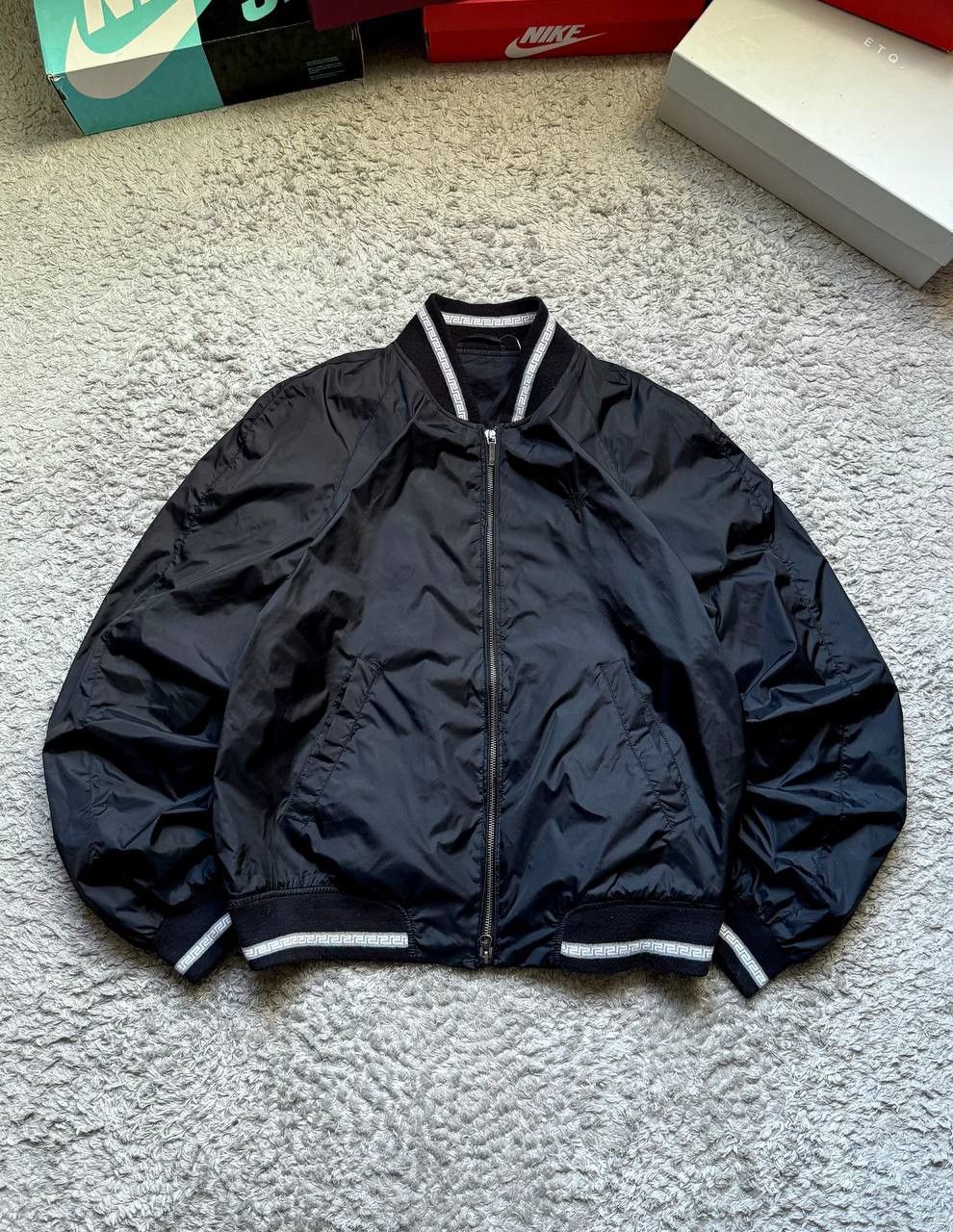 Versace 00s Versace Vintage Oversized Bomber Jacket Rare Size US XL / EU 56 / 4 - 2 Thumbnail