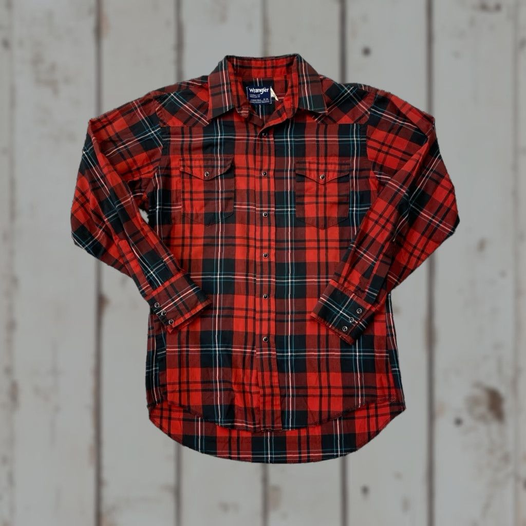 Wrangler VINTAGE Wrangler Pearl Snap Plaid Western Shirt Men's Size 16 34 USA Cowboy Cut Red Cotton Blend Pearl Snap Button-Up Western Shirt Mensасы Size US L / EU 52-54 / 3 - 1 Thumbnail