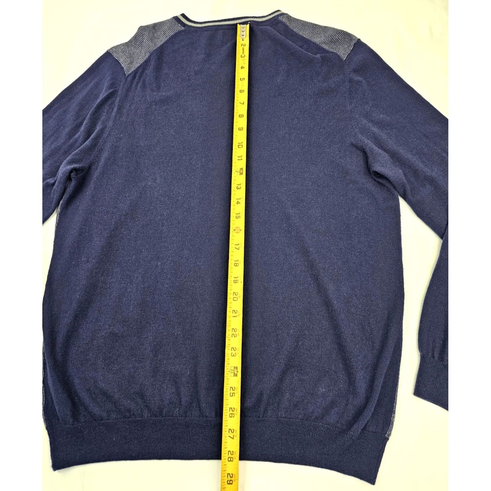 Club Room Club Room Lightweight Cashmere Blend Pullover Sweater Men L Heathered Blue, V-Neck, Long Sleeve, Casual Knit Shirt, 46" Chest (Mens) Size US L / EU 52-54 / 3 - 7 Thumbnail