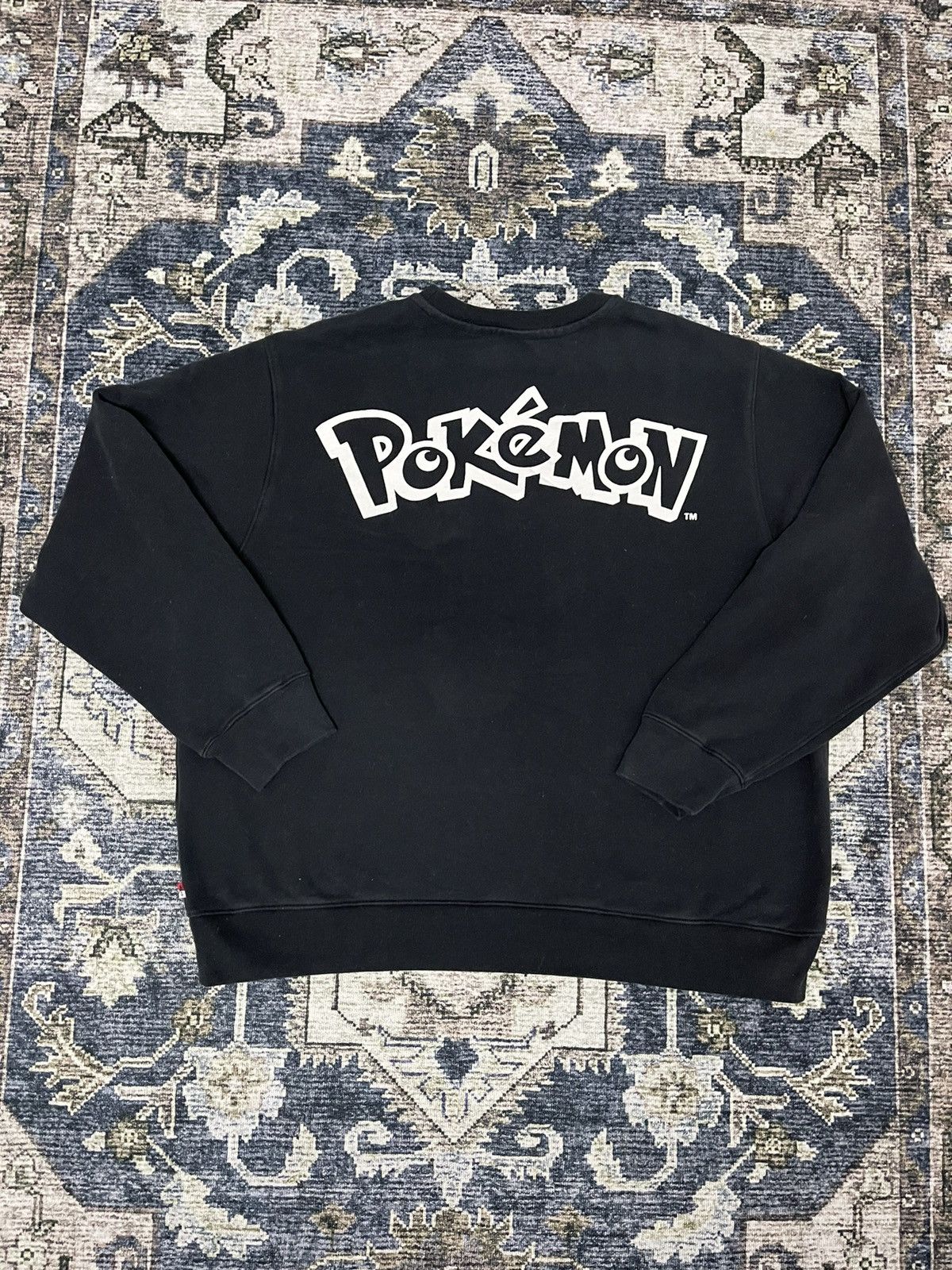 Levi's × Pokemon VINTAGE LEVI’S X POKEMON 25th ANNIVERSARY TEE VERY RARE Size US L / EU 52-54 / 3 - 9 Thumbnail