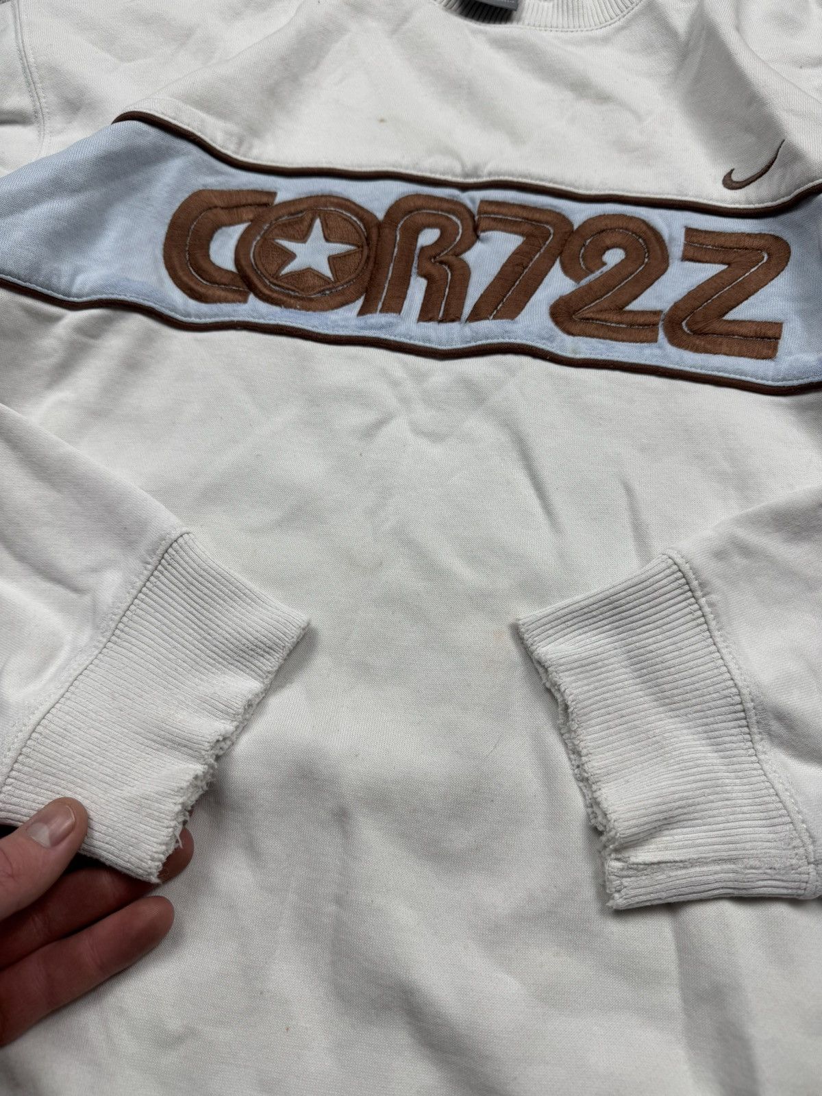 Nike 00’s Nike Cortez Y2K Distressed Swoosh Sweatshirt Baggy Size US L / EU 52-54 / 3 - 6 Thumbnail