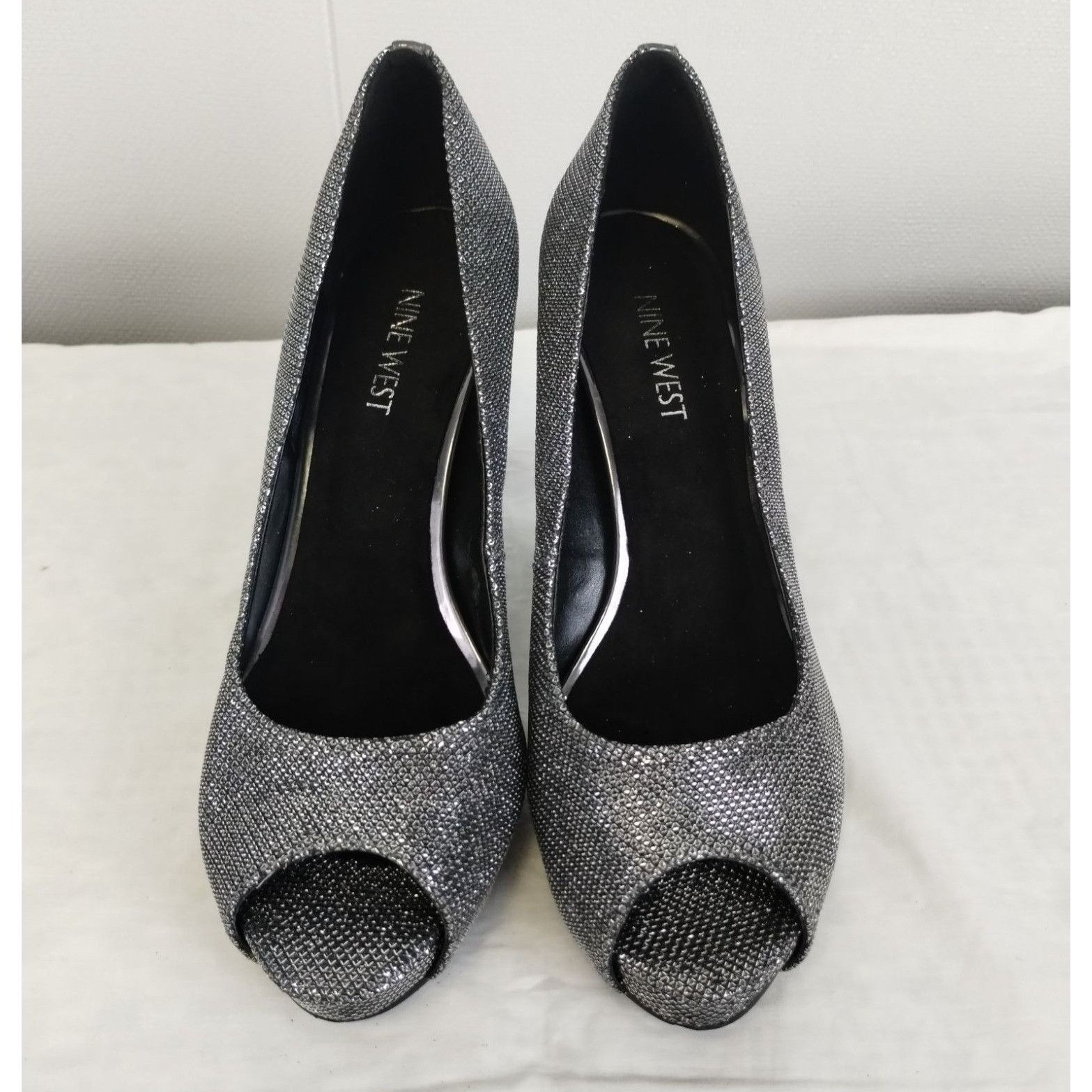 Nine West Nine West Women s Silver Shoes Heels 4 Heel Size 7 SKU 2913 Grailed