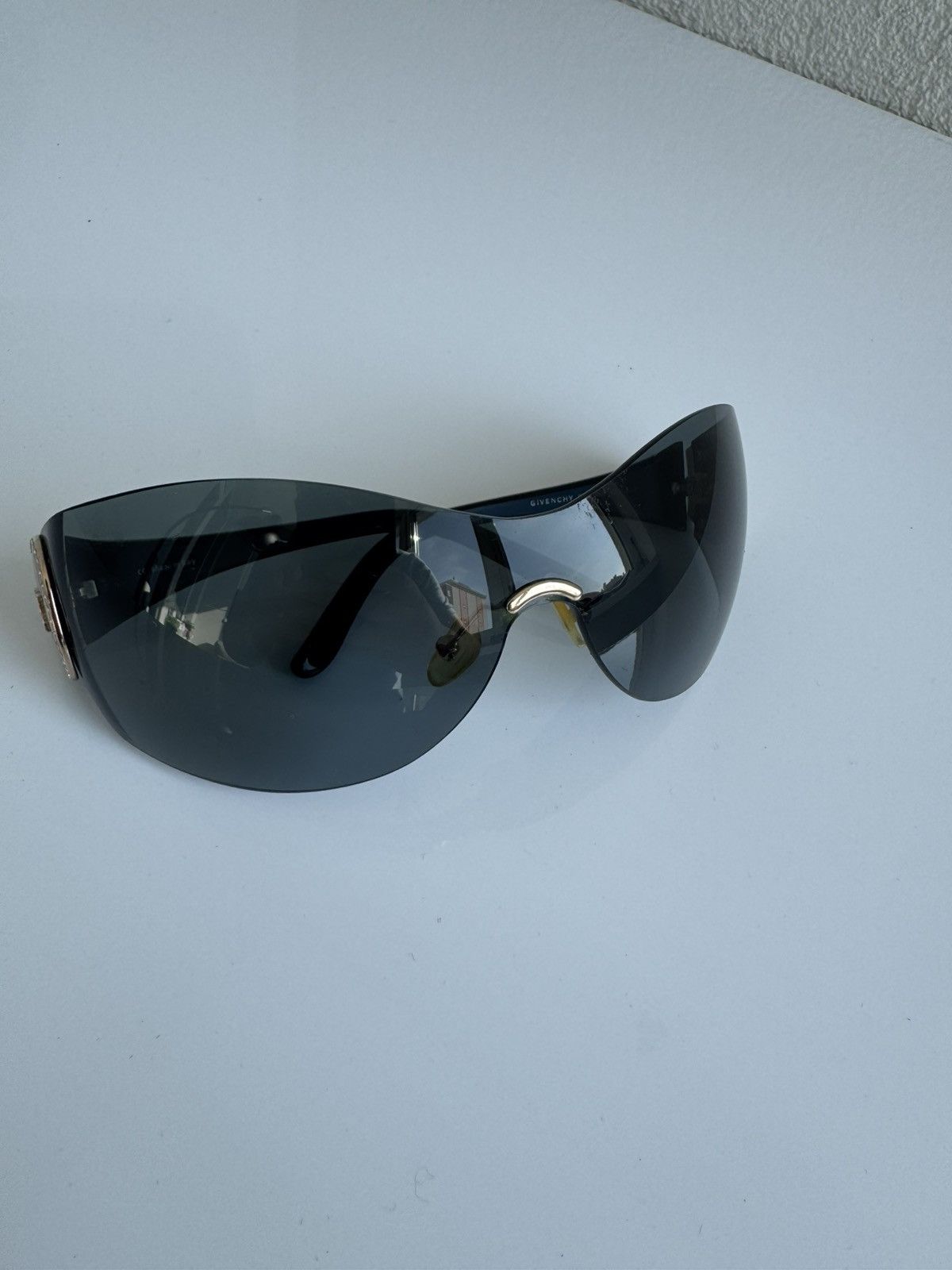 Givenchy Givenchy Sunglasses Mask Vintage Women’s Size ONE SIZE - 7 Thumbnail