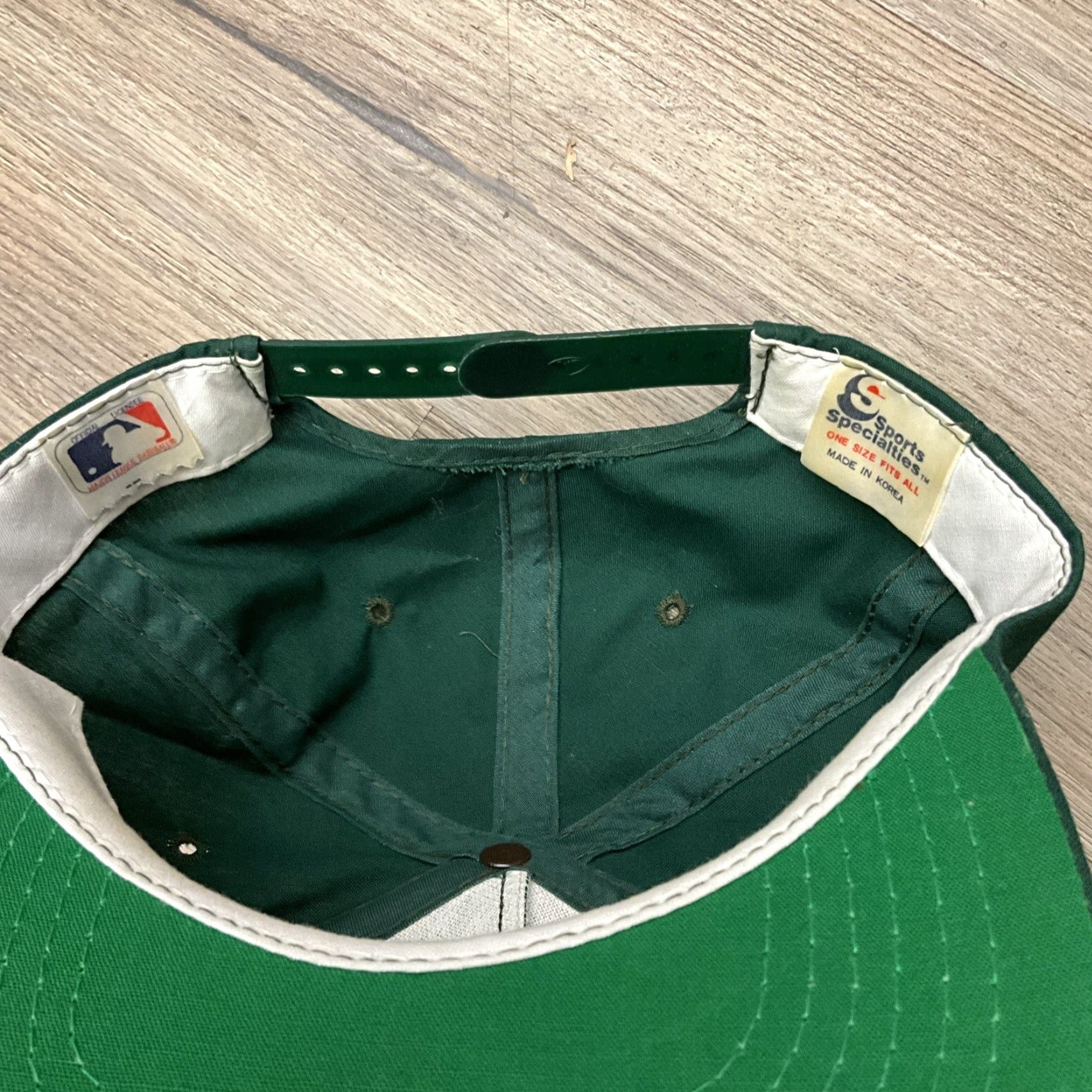 Sports Specialties VINTAGE Sports Specialties Oakland A’s Athletics Script Snapback Hat Size ONE SIZE - 5 Thumbnail