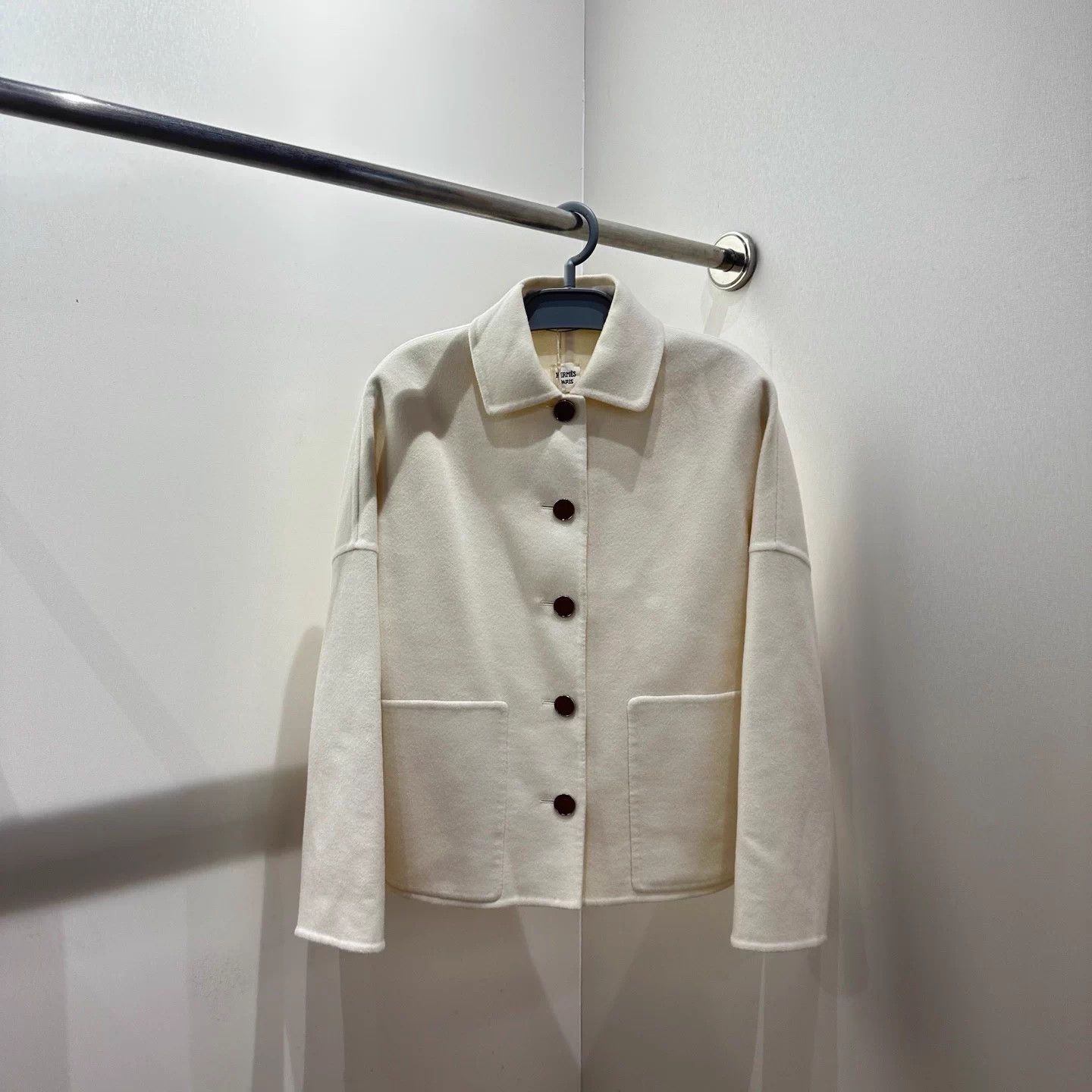Hermes Hermes feb90 lapel leather button cashmere jacket 34 Size XS / US 0-2 / IT 36-38 - 1 Thumbnail