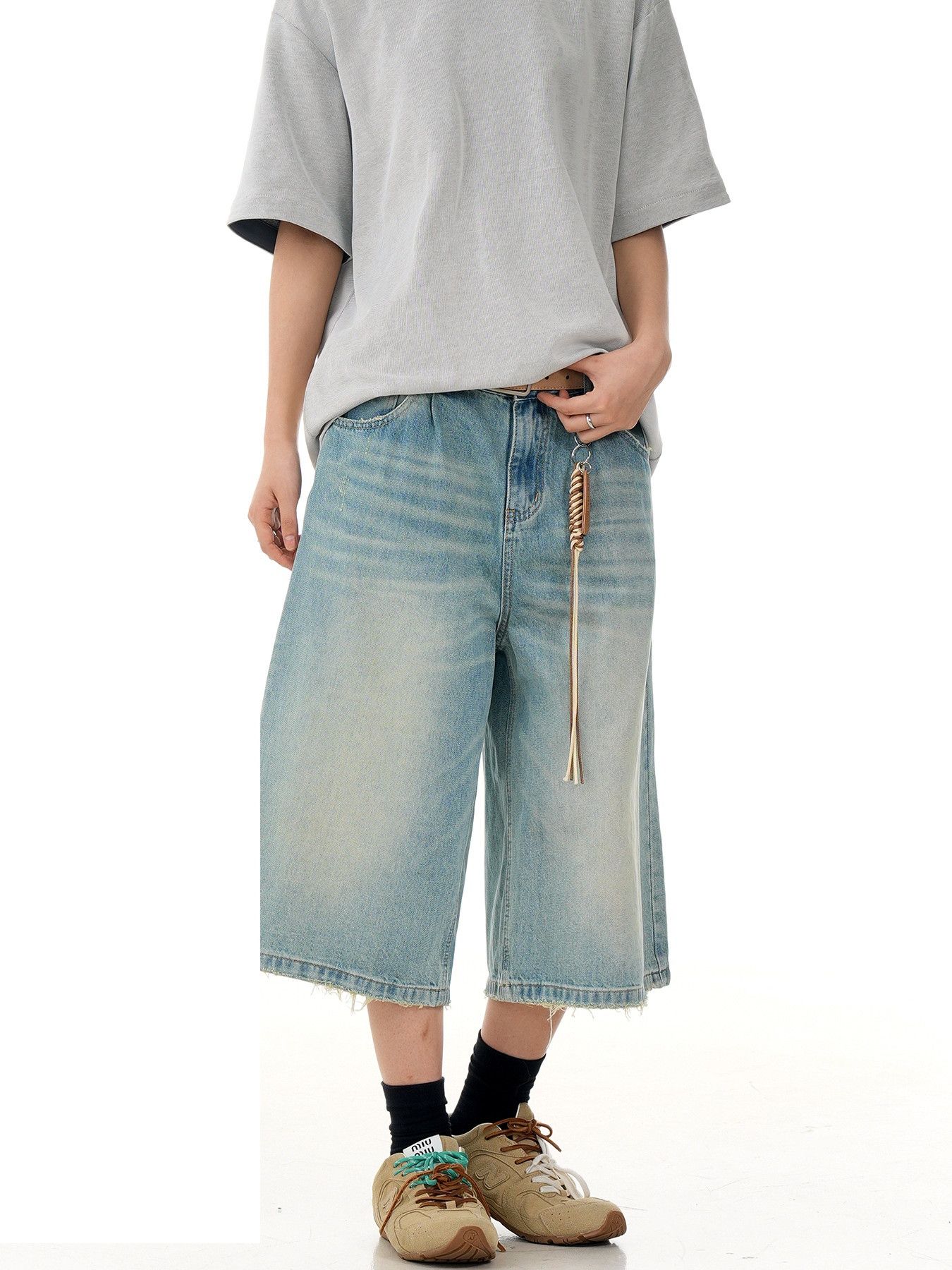 Vintage Men's Loose Straight Wide-Cut Curved-Seam Denim Shorts Size US 32 / EU 48 - 2 Thumbnail