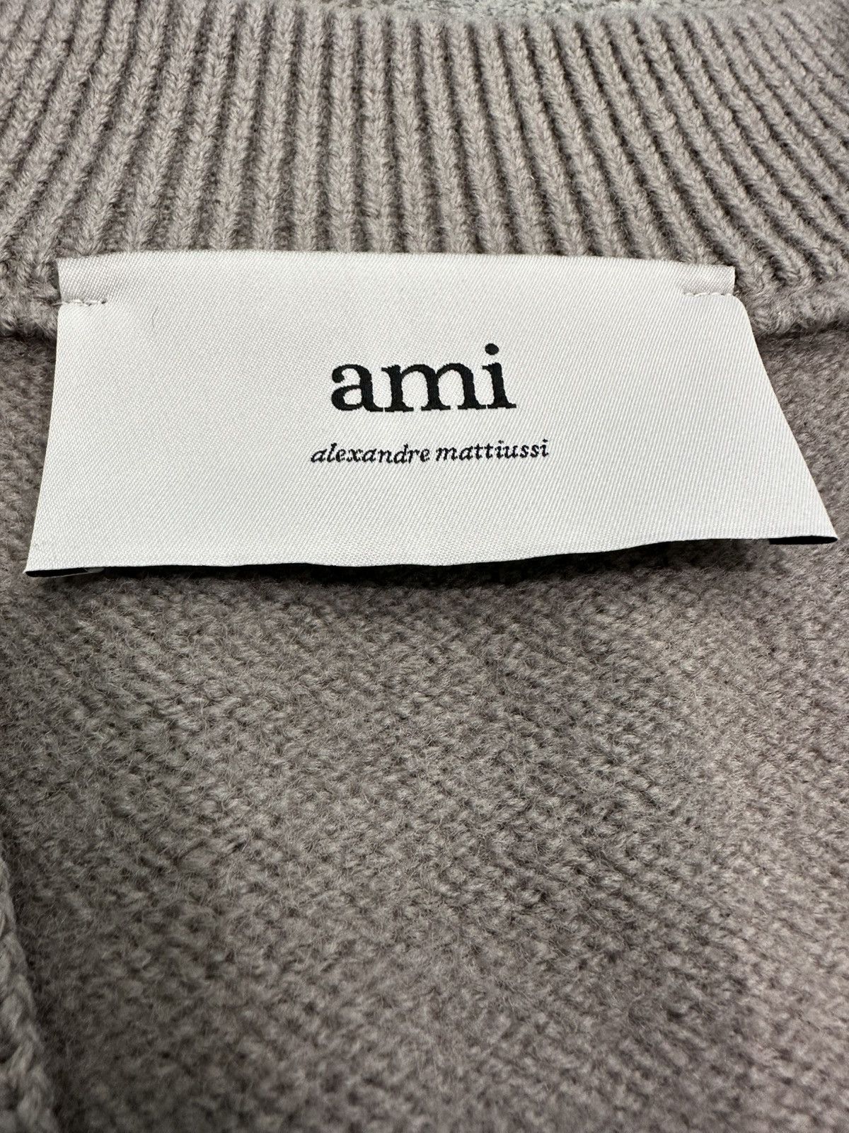 AMI AMI - ADC Cardigan Ash Off White Size US M / EU 48-50 / 2 - 2 Thumbnail