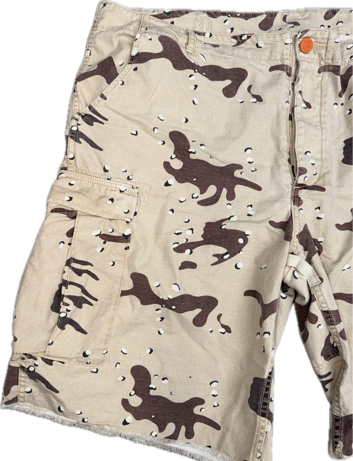 HELLSTAR Hellstar Camo Cargo Shorts Size US 38 / EU 54 - 2 Thumbnail