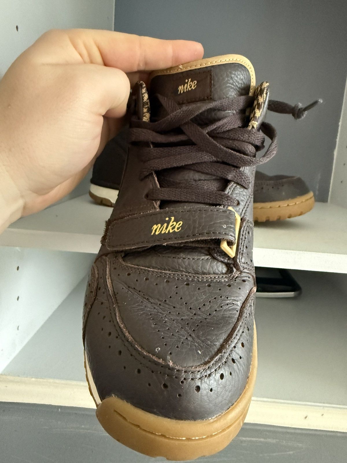 Nike Nike Air Trainer 1 Brogue Size 9.5 607081-200 2013 Size US 9.5 / EU 42-43 - 2 Thumbnail
