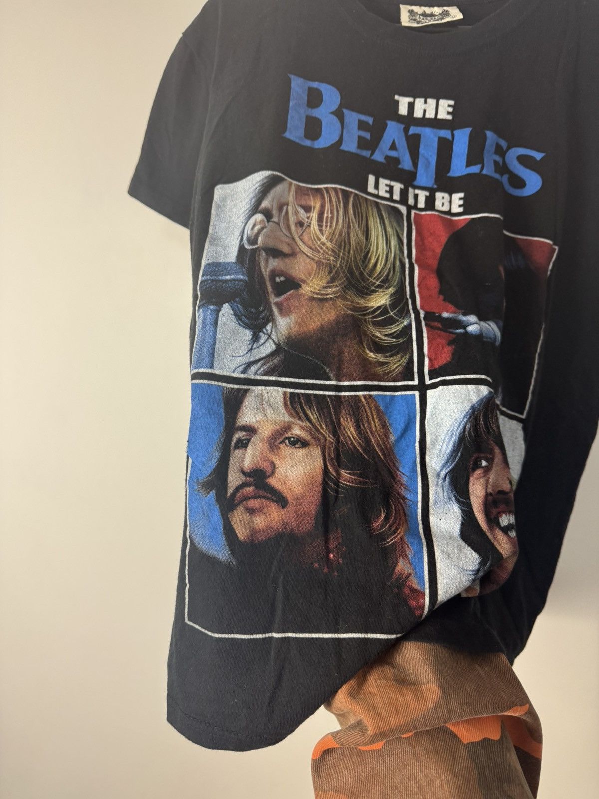 Band Tees The Beatles “Let It Be” Graphic Band T-Shirt Black Size US M / EU 48-50 / 2 - 3 Thumbnail