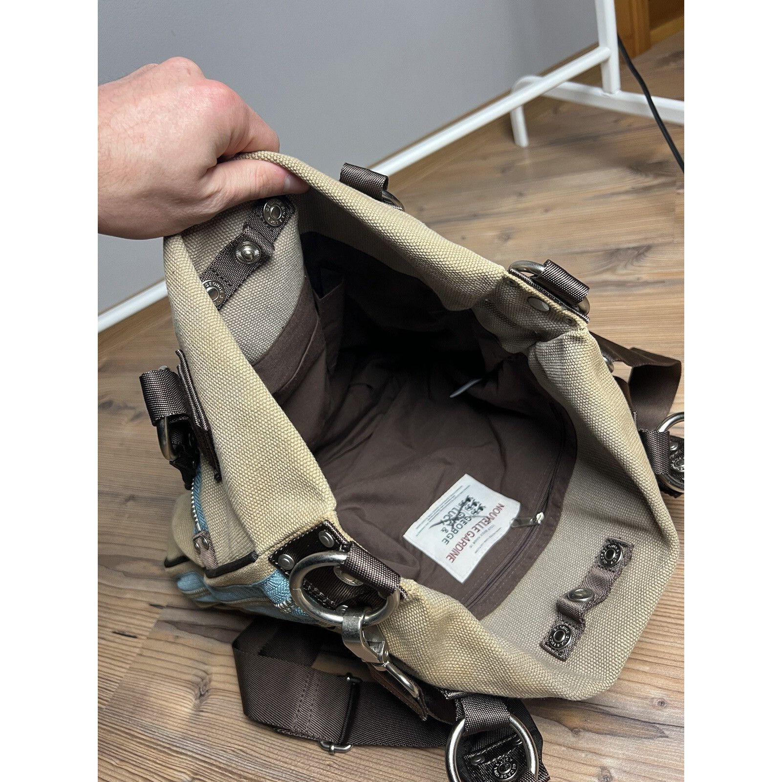 George Gina & Lucy GGL George Gina & Lucy Nouvelle Gardine Beige Gray Shoulder Size ONE SIZE - 14 Thumbnail