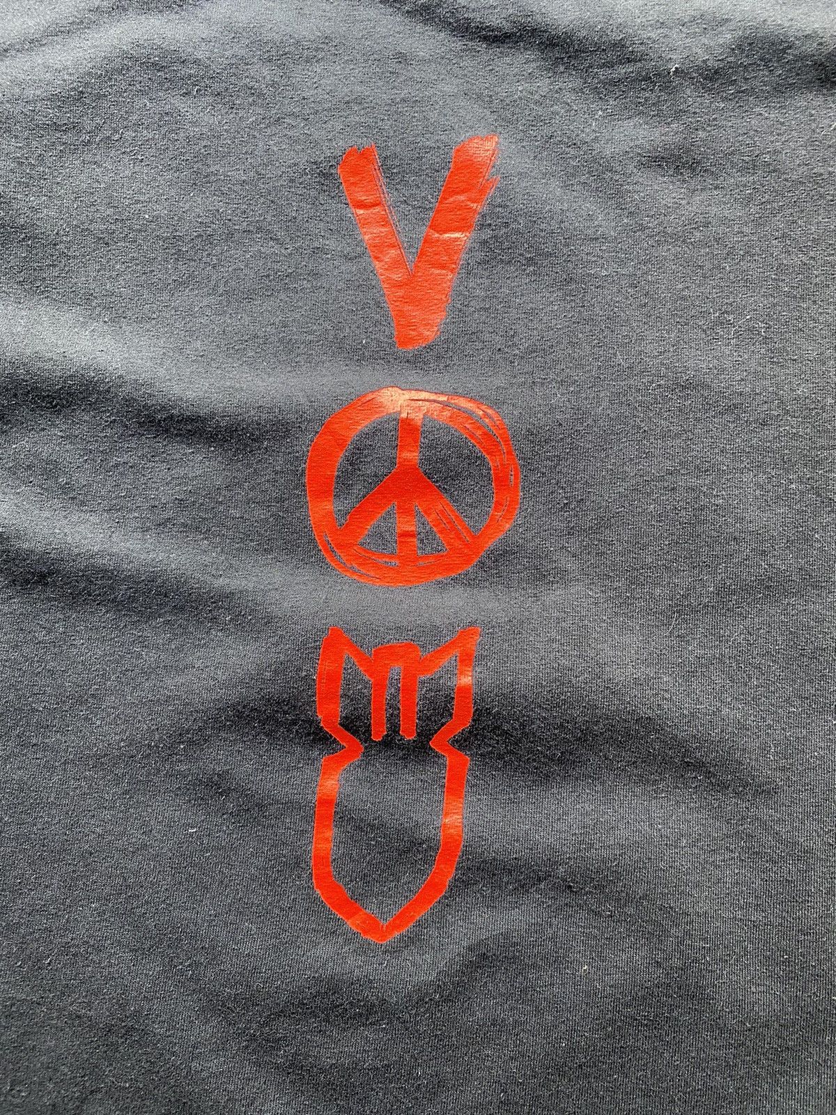 Band Tees 2006 FADED BLACK U2 'VERTIGO TOUR' TEE (M) Size US M / EU 48-50 / 2 - 3 Thumbnail