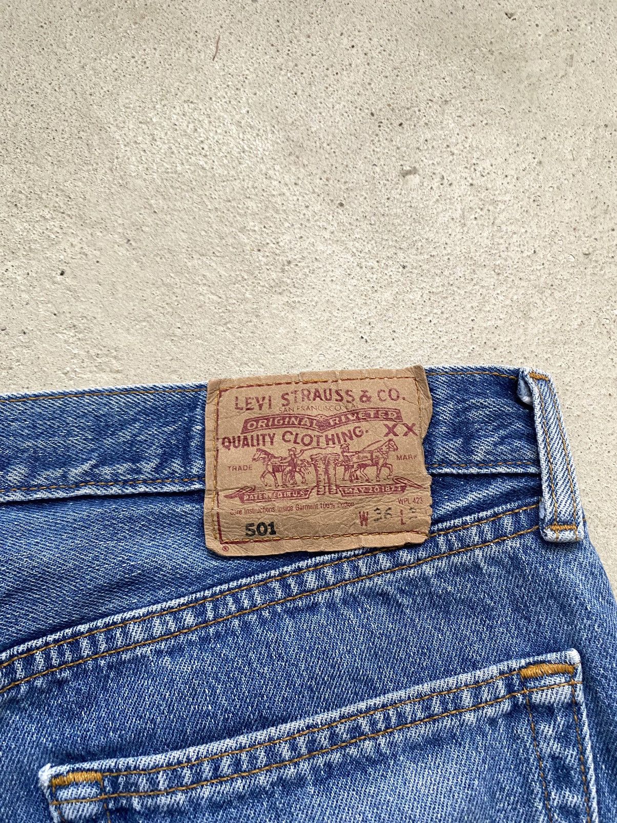 Levi's Vintage Clothing Vintage 90s Levi's 501 Washed Blue Denim Jeans Size US 36 / EU 52 - 15 Thumbnail