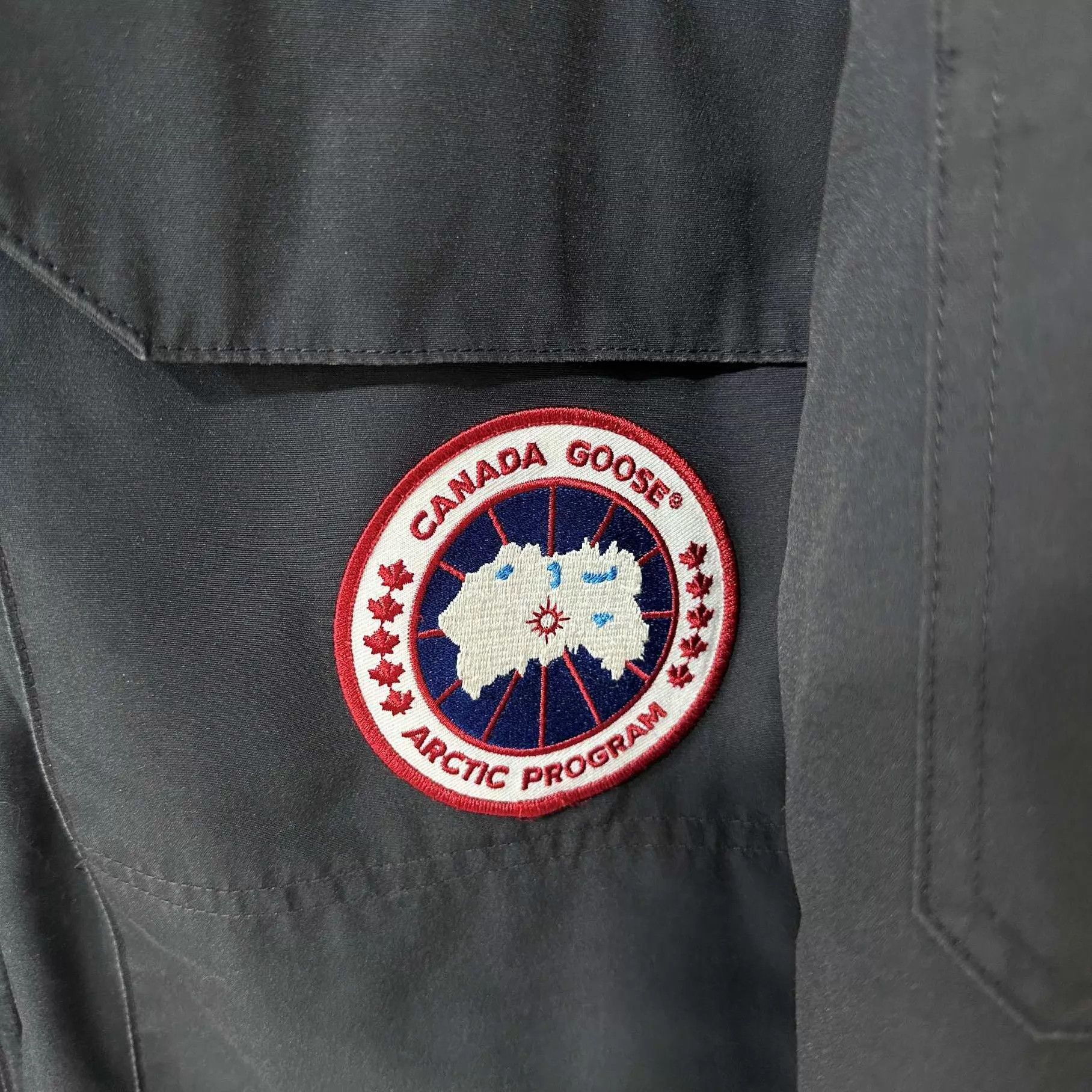 Canada Goose Canada Goose 98 New M down jacket Size US M / EU 48-50 / 2 - 6 Thumbnail