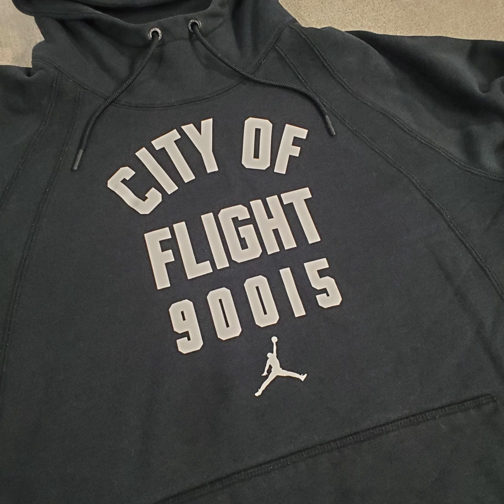 Jordan Brand Nike Air Jordan City Of Flight Hoodie Mens XL Black Cotton Blend Polyester Rayon Solid Pullover 90s/LA/Jordan Logo Size US XL / EU 56 / 4 - 2 Thumbnail
