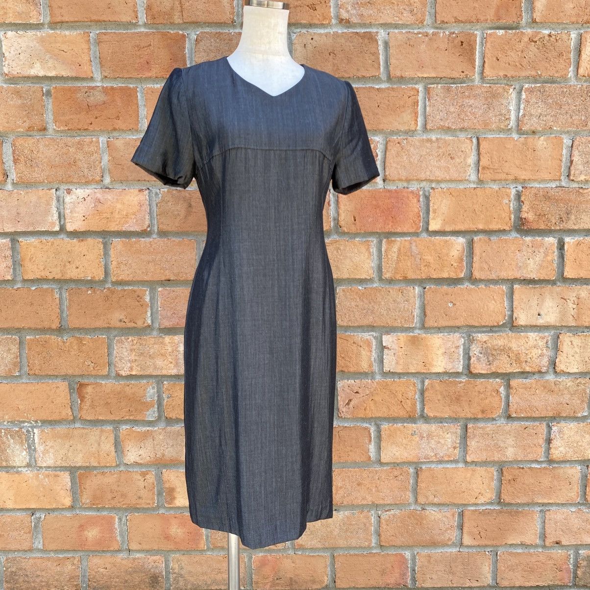Zucca ZUCCA Dark Denim V-Neck Dress Size M / US 6-8 / IT 42-44 - 1 Thumbnail