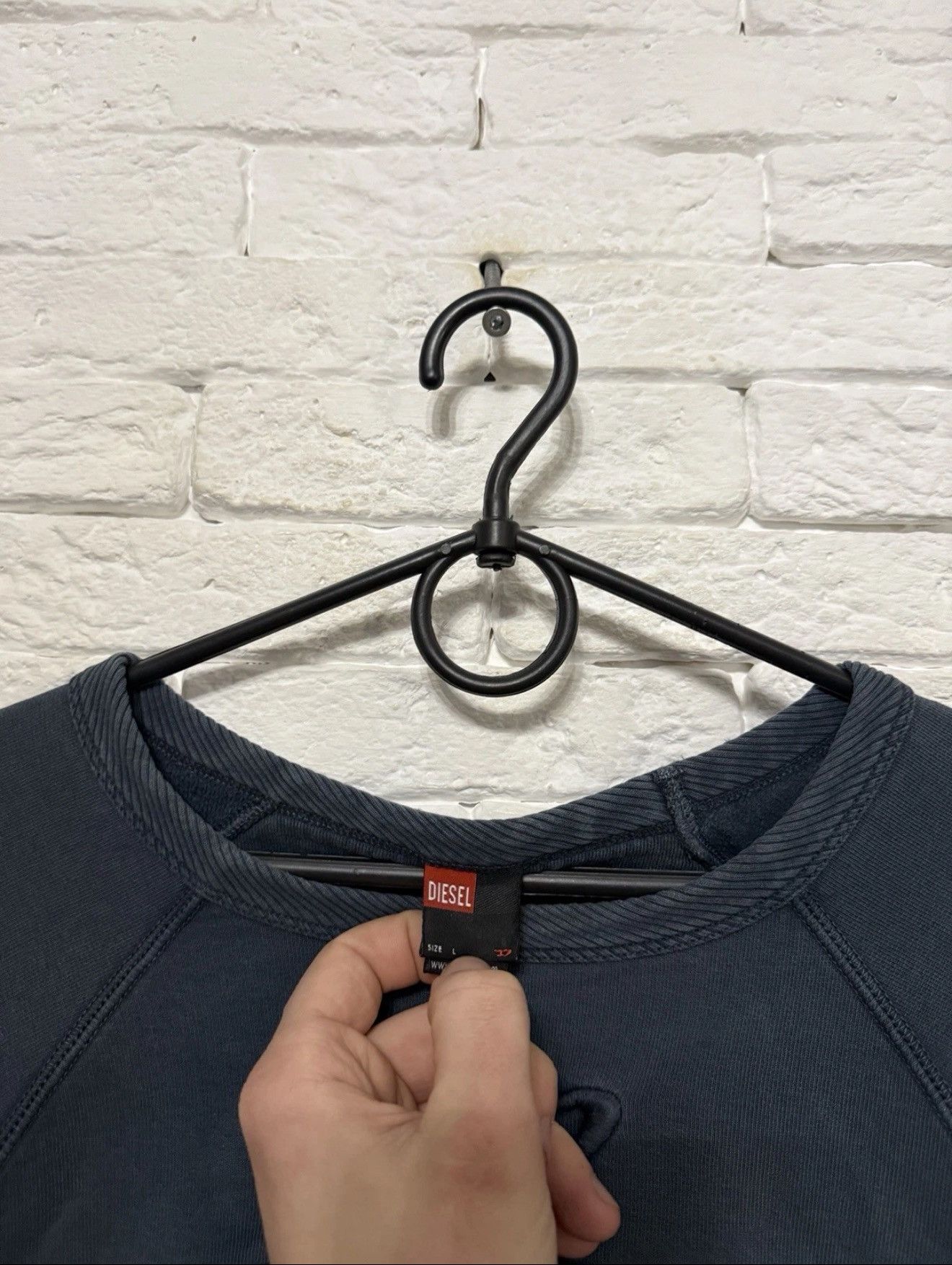 Diesel Vintage Diesel Y2K Sweatshirt Reverse Embroidered Huge Logo Size US L / EU 52-54 / 3 - 4 Thumbnail