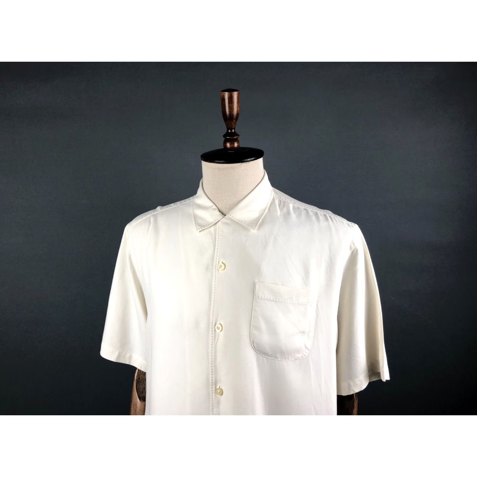 Tommy Bahama Tommy Bahama Shirt Mens M Ivory Silk Short Sleeve Button-Up Camp Collar Pocket Casual Regular Fit Size US M / EU 48-50 / 2 - 5 Thumbnail